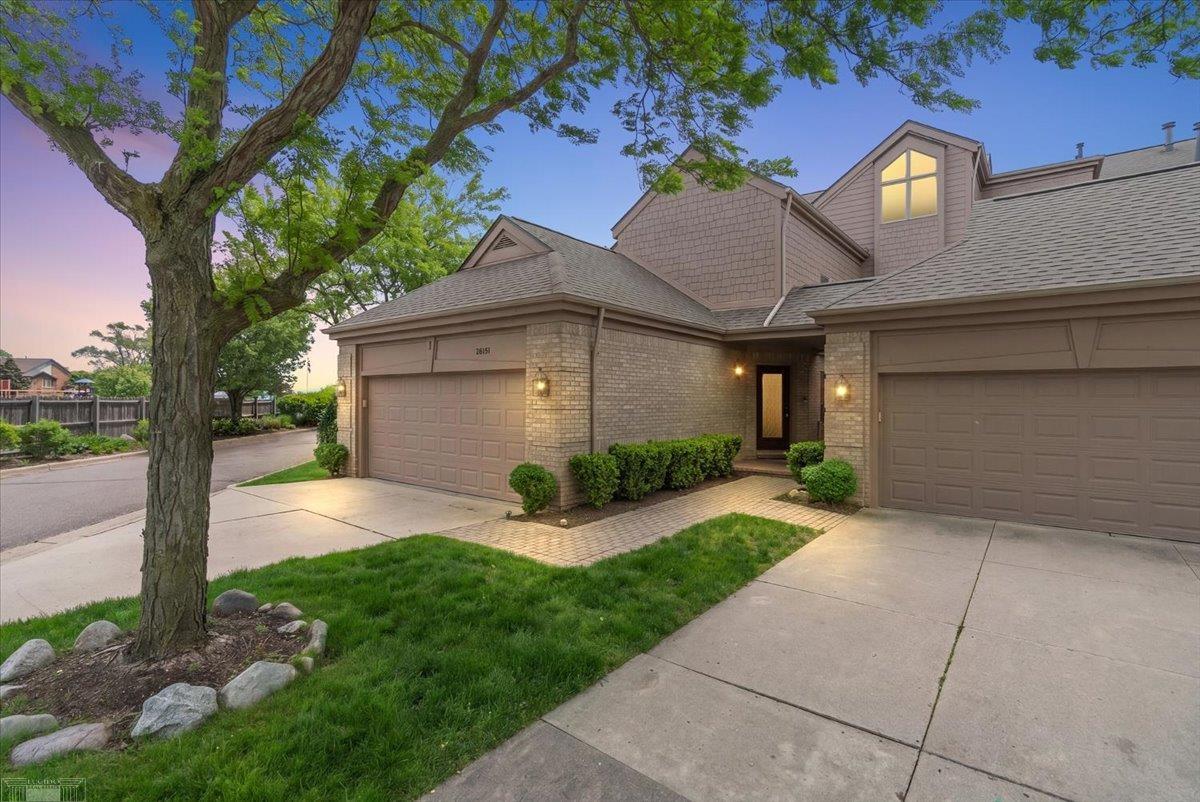 26151 Harbour Pointe DR