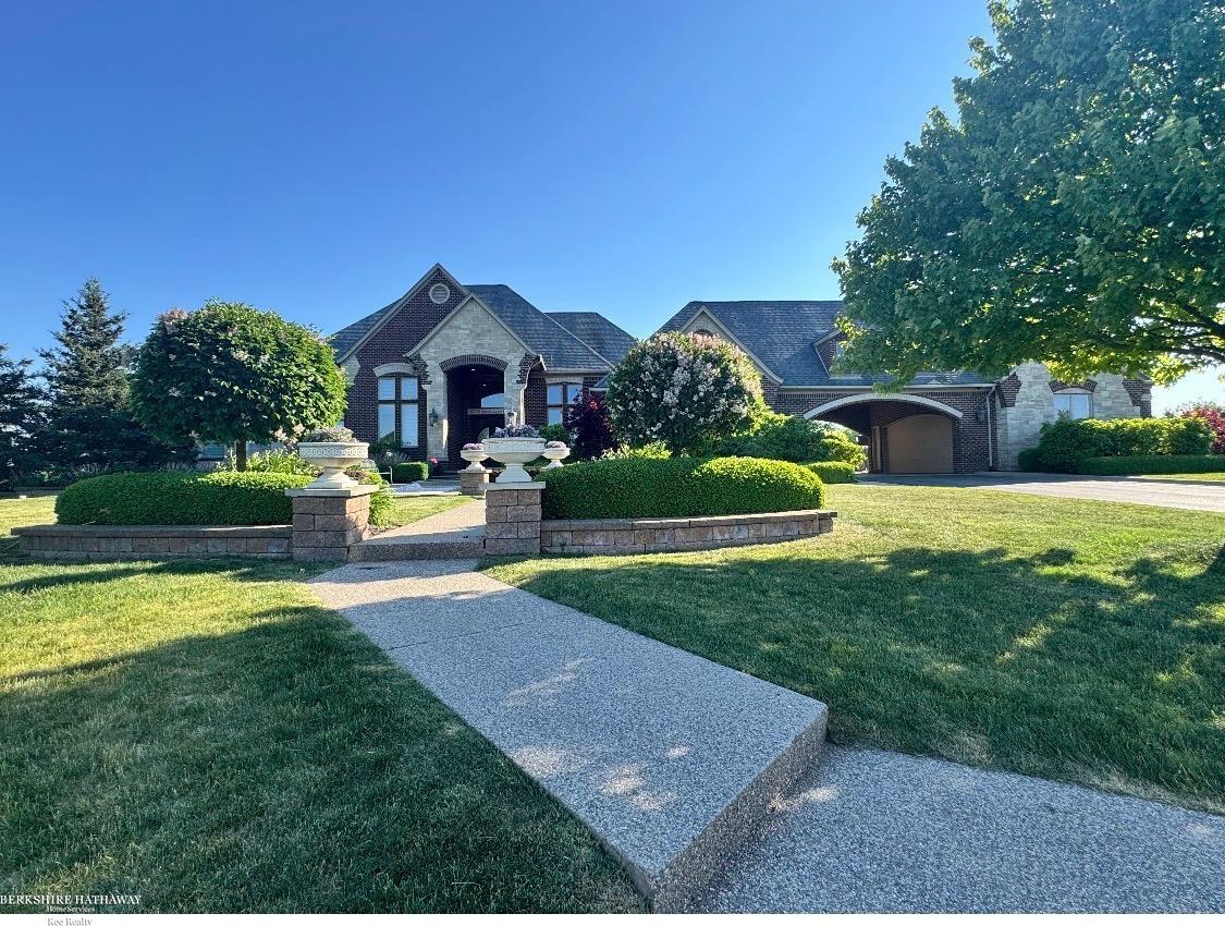 67729 Seven Lakes CT