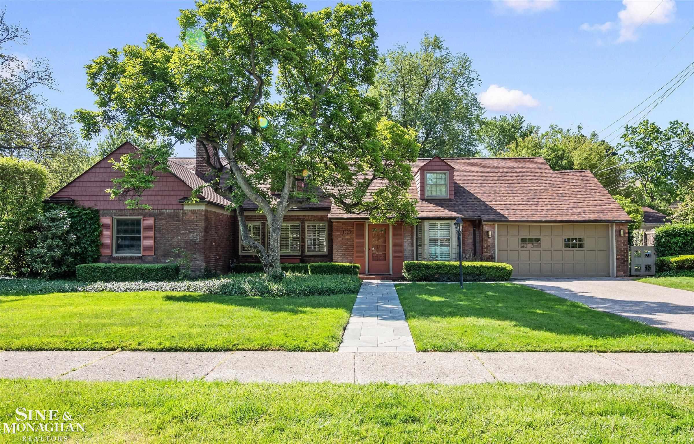 1023 Harvard RD