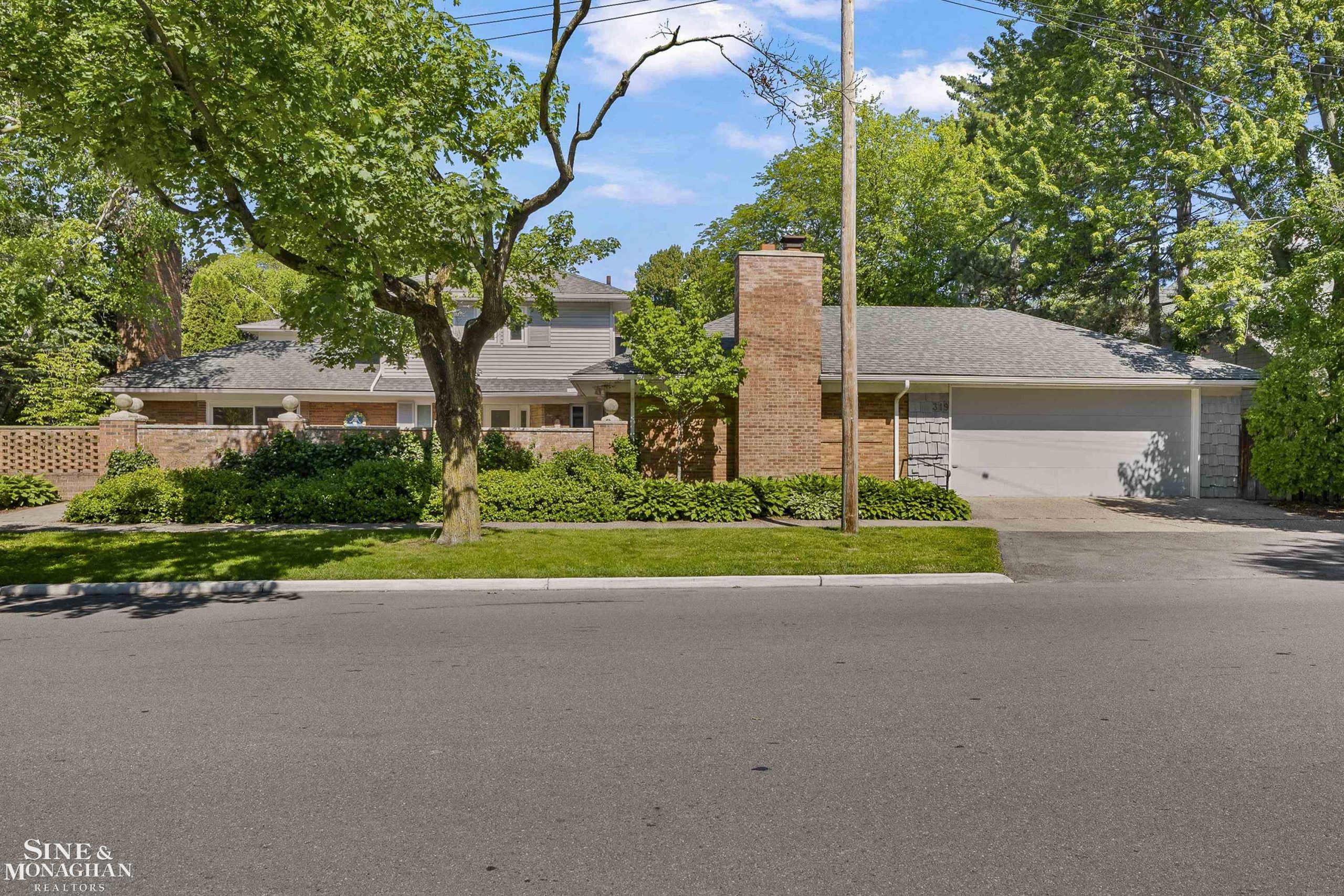 319 Kercheval AVE