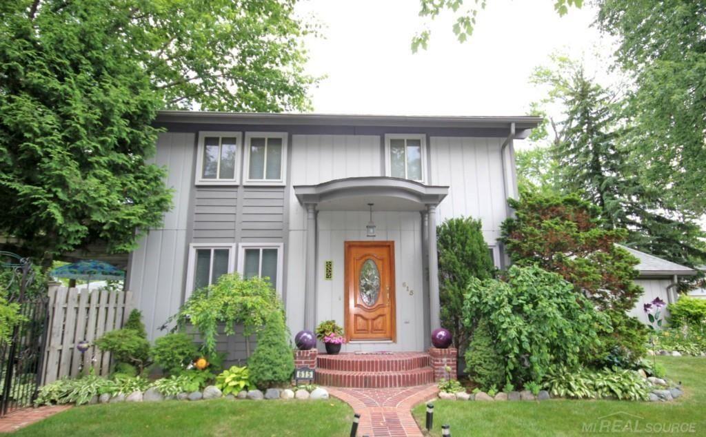 615 Davis AVE
