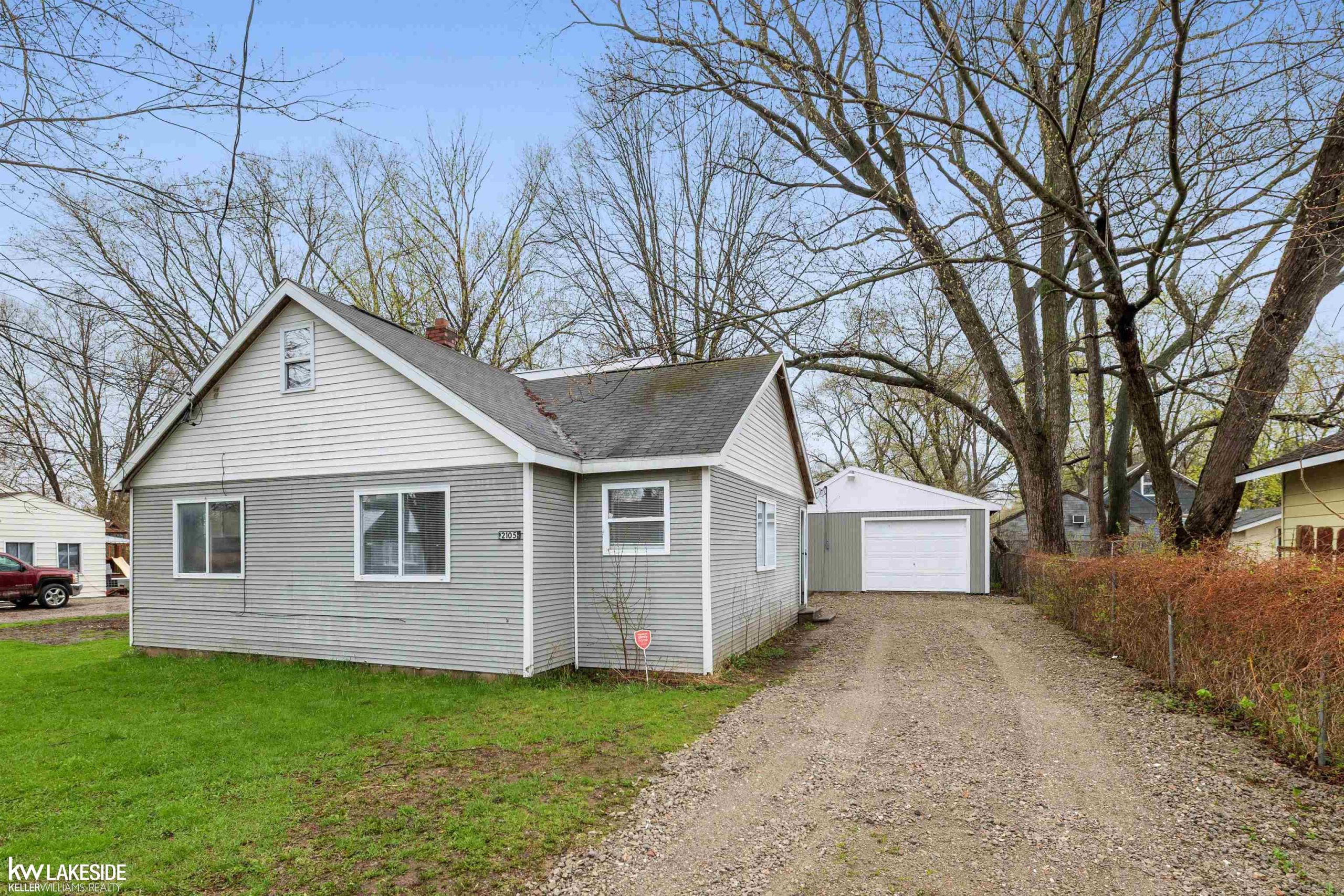 2105 Lambden RD