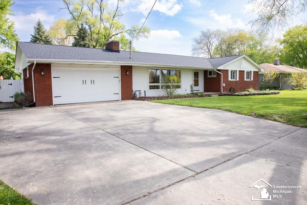 4666 E Dunbar Rd RD