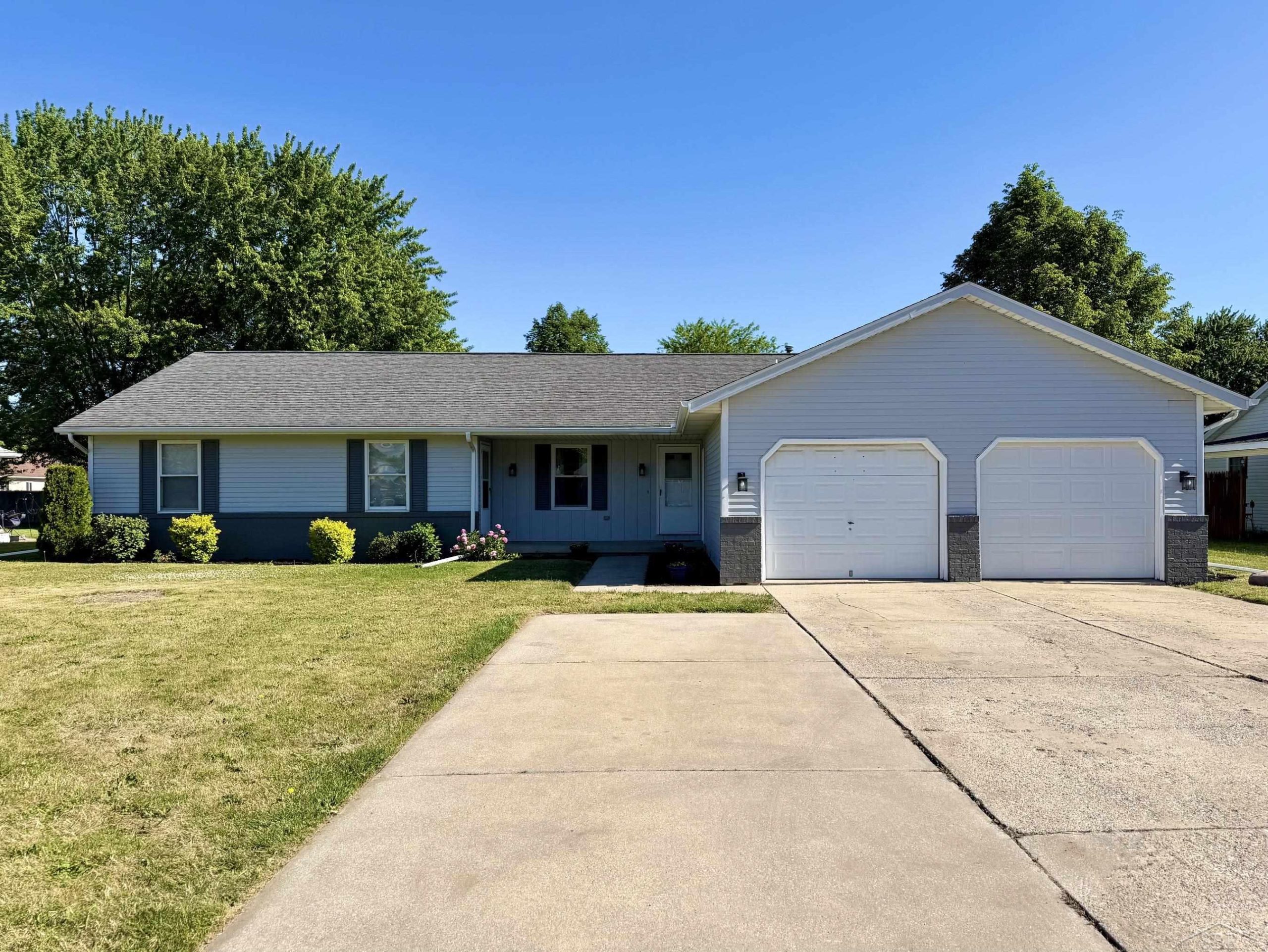 4566 Shattuck RD
