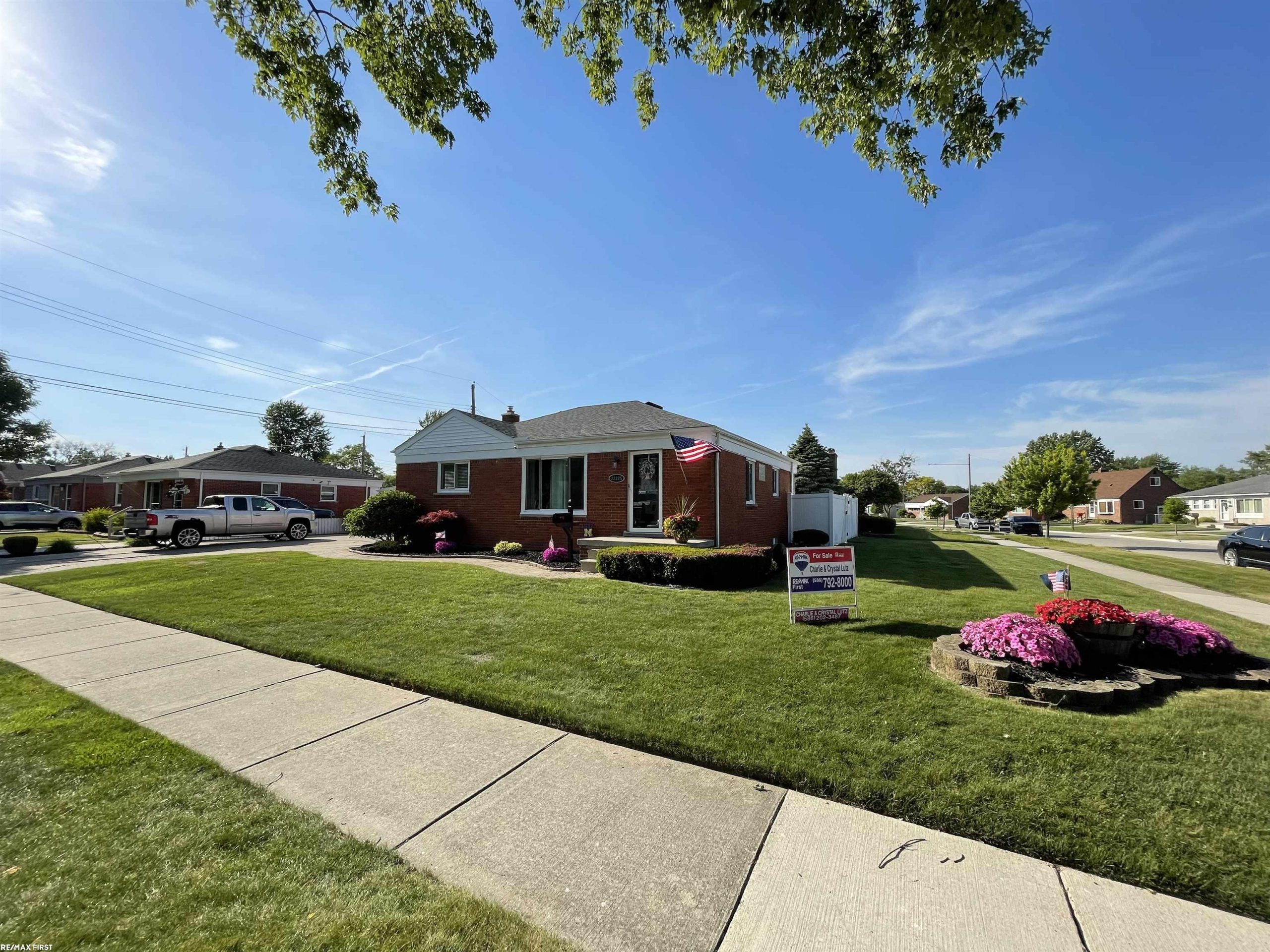 22225 Love ST