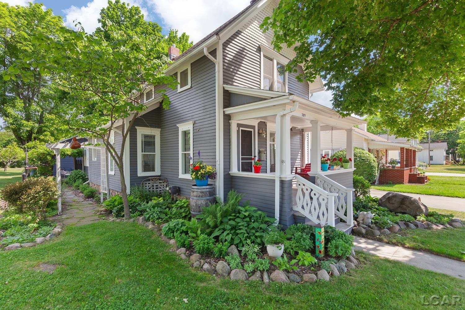 309 W Cummins ST