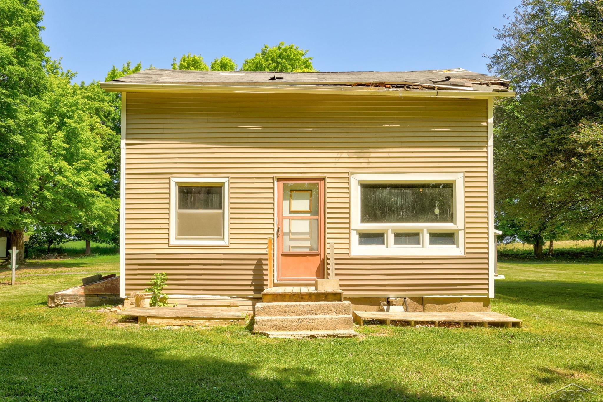 5400 Sister Lake RD