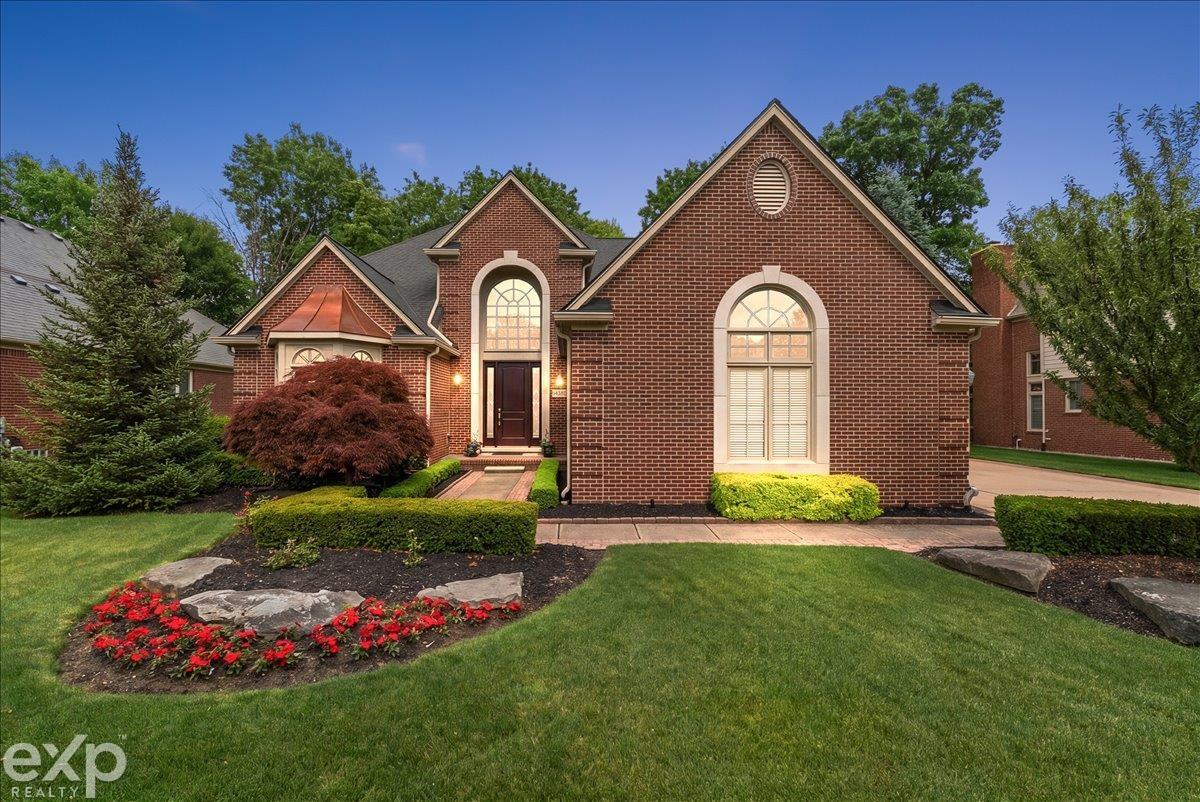 54380 Sassafras DR