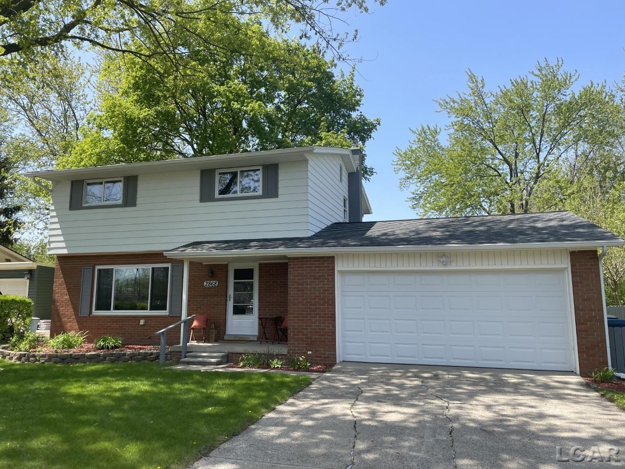 2868 Dayton RD