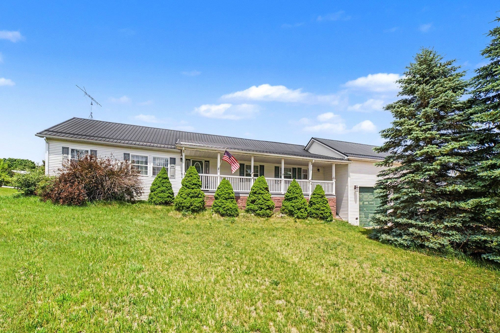 1190 Arthur RD