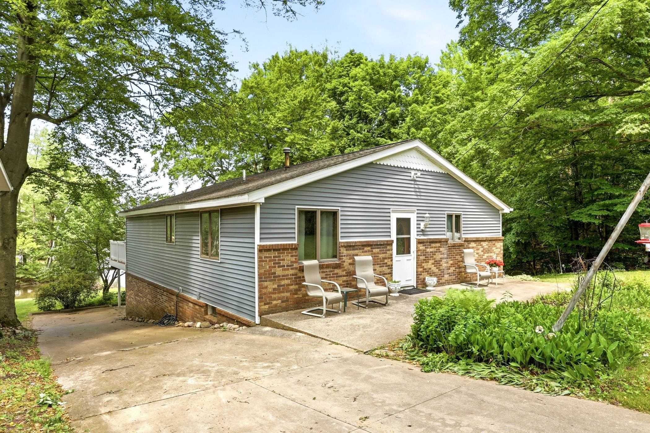 3164 Kimberly DR