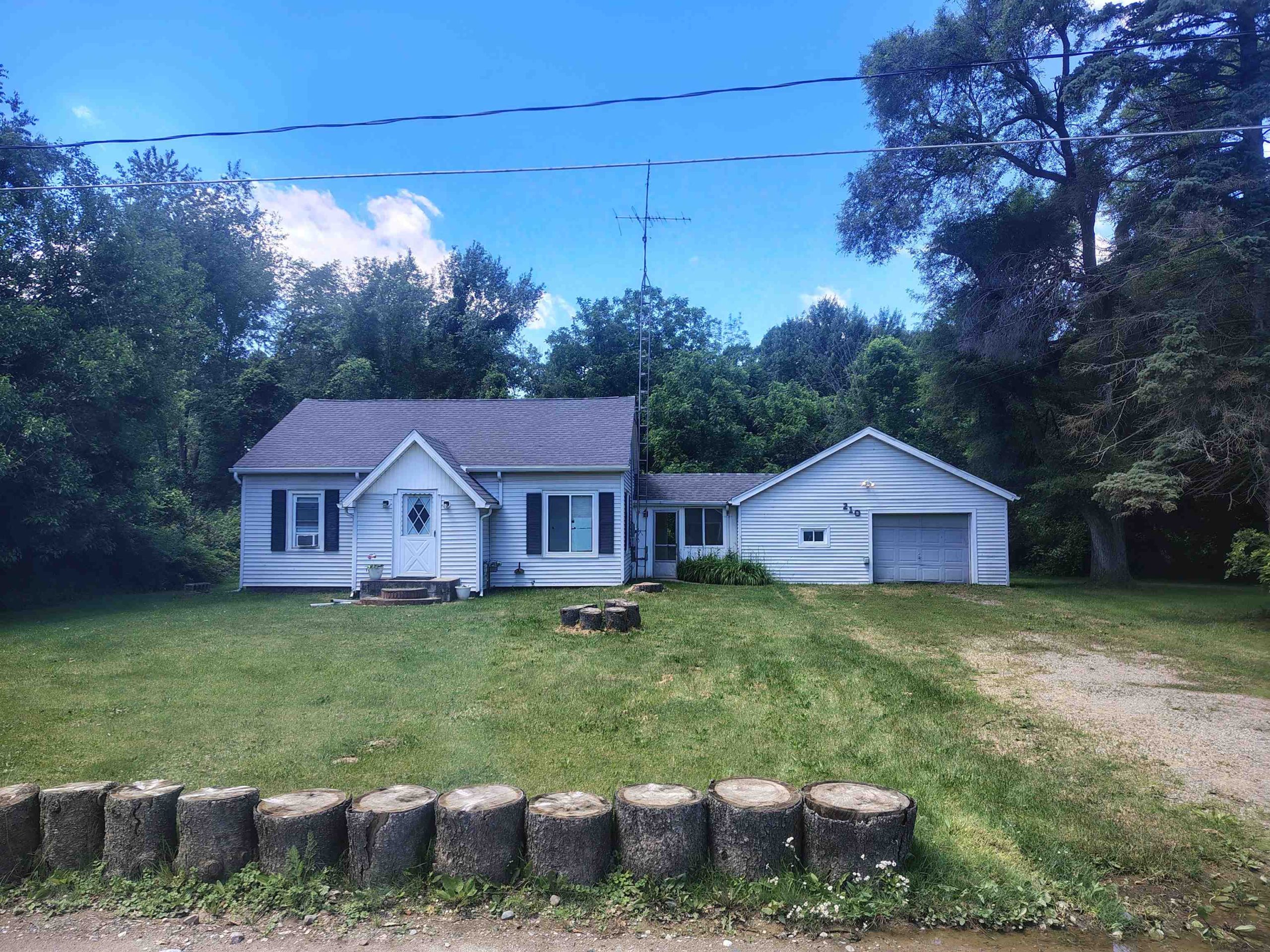 210 Doepker RD