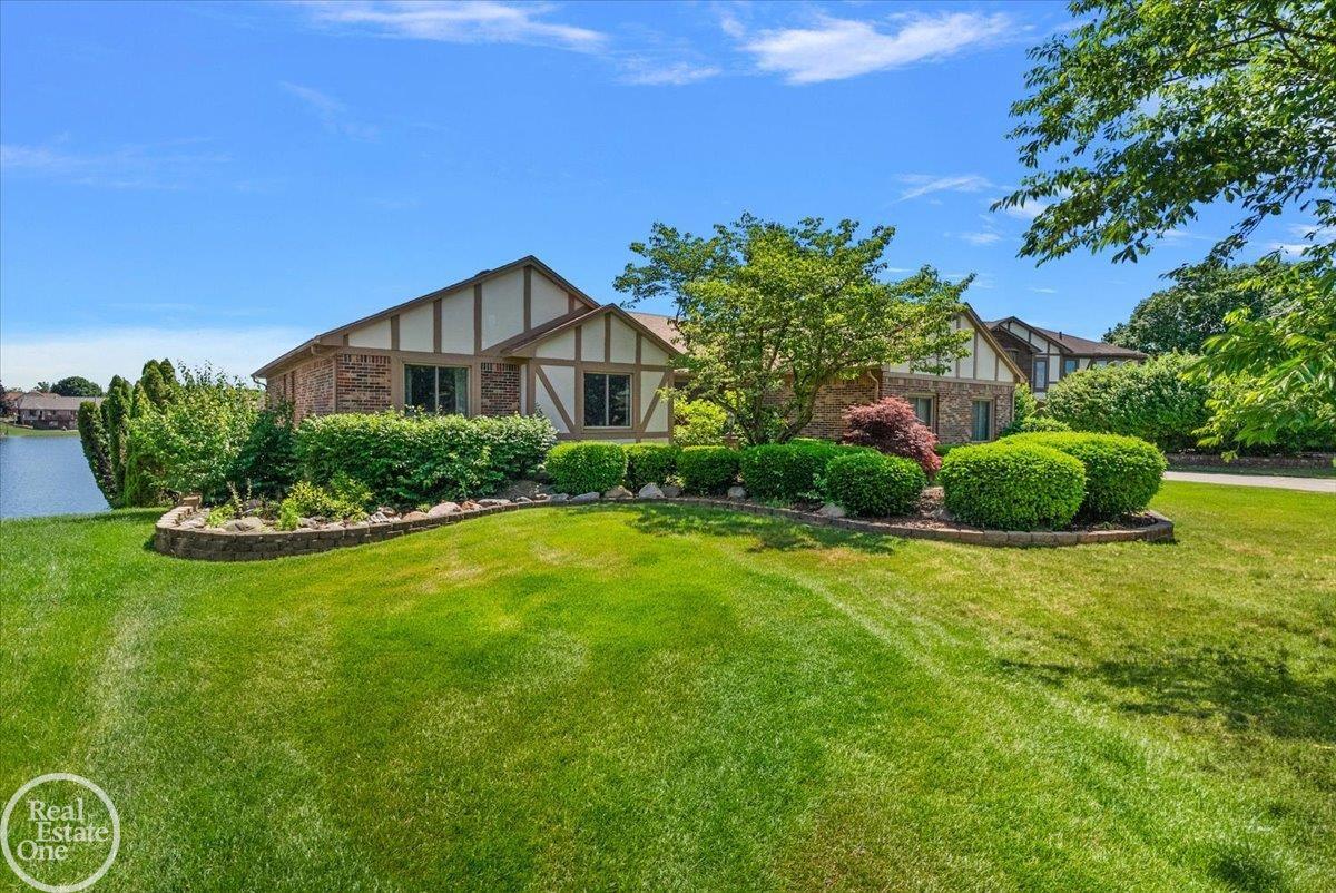 3286 Sandy Pt. DR