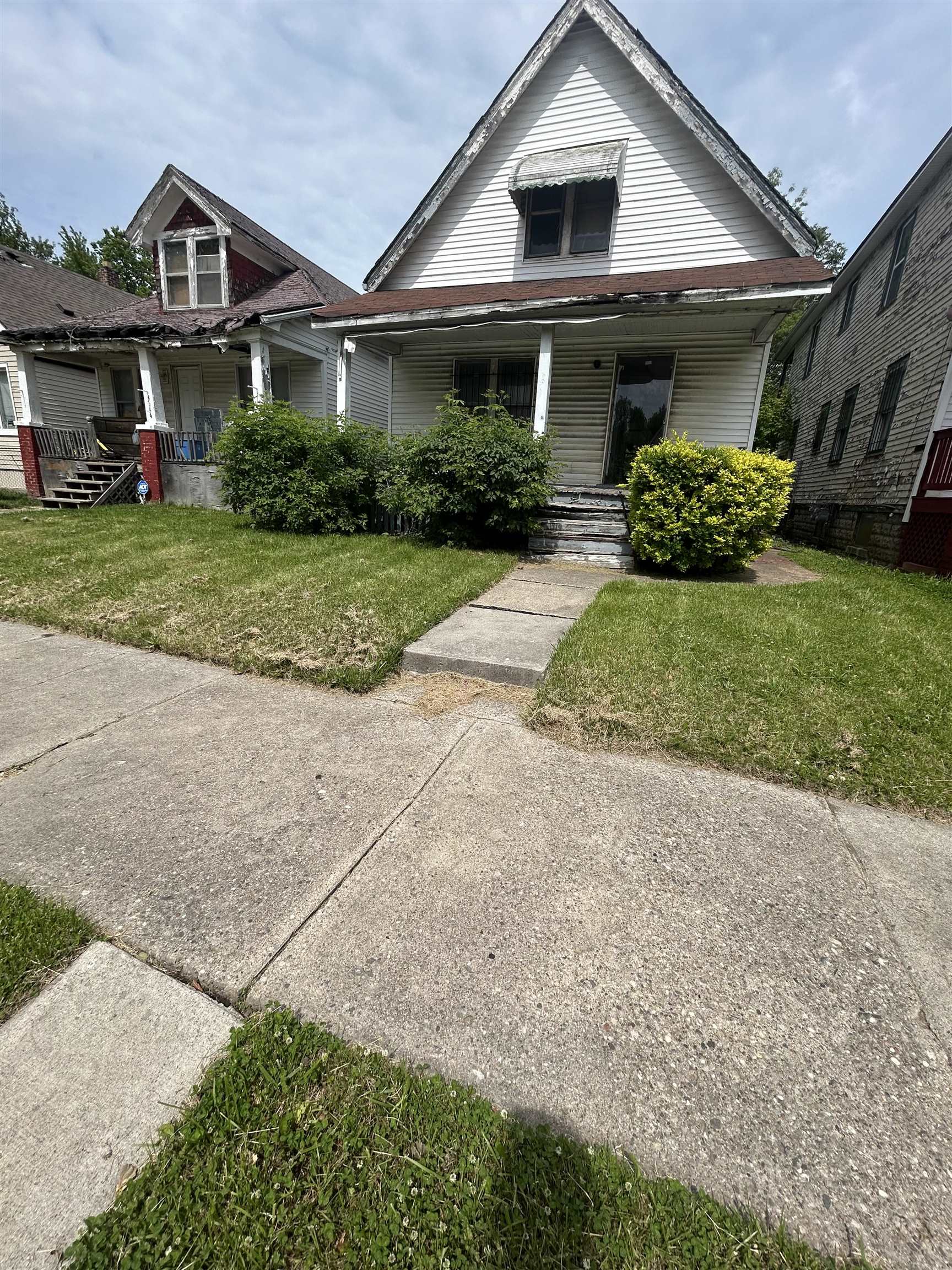 5338 Cadillac AVE