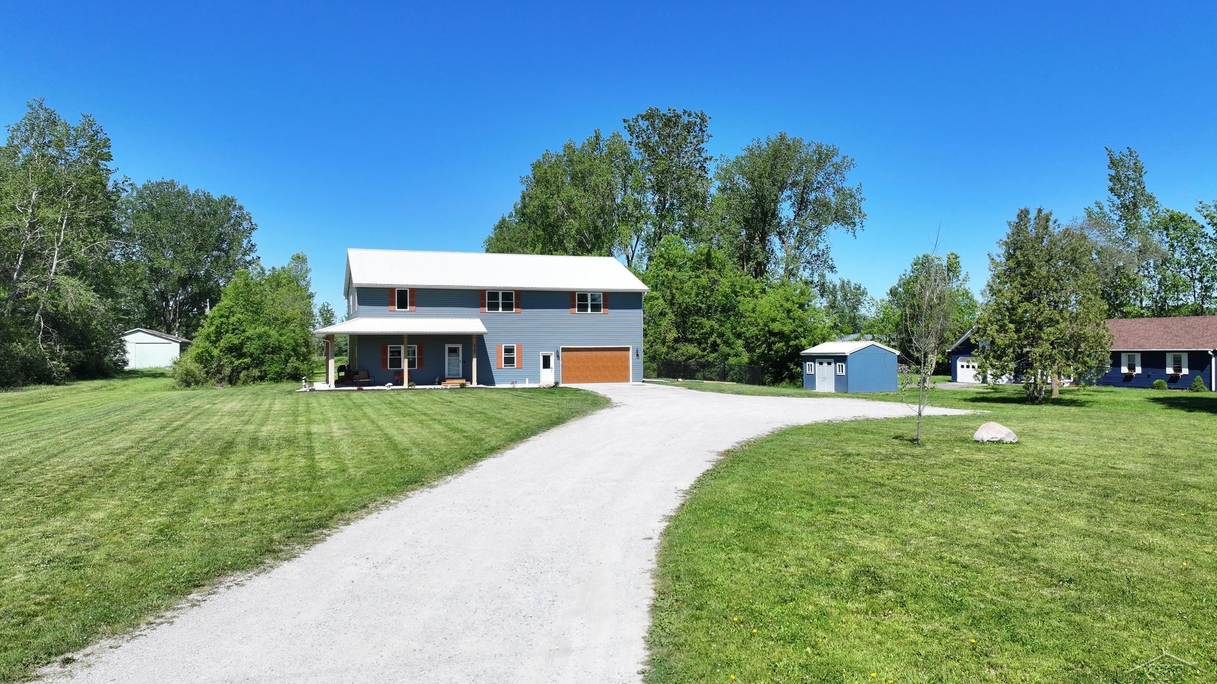 6785 N Michigan RD