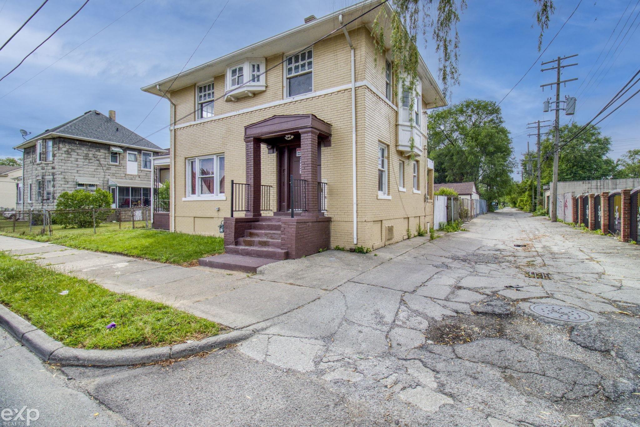 5421 Toledo ST