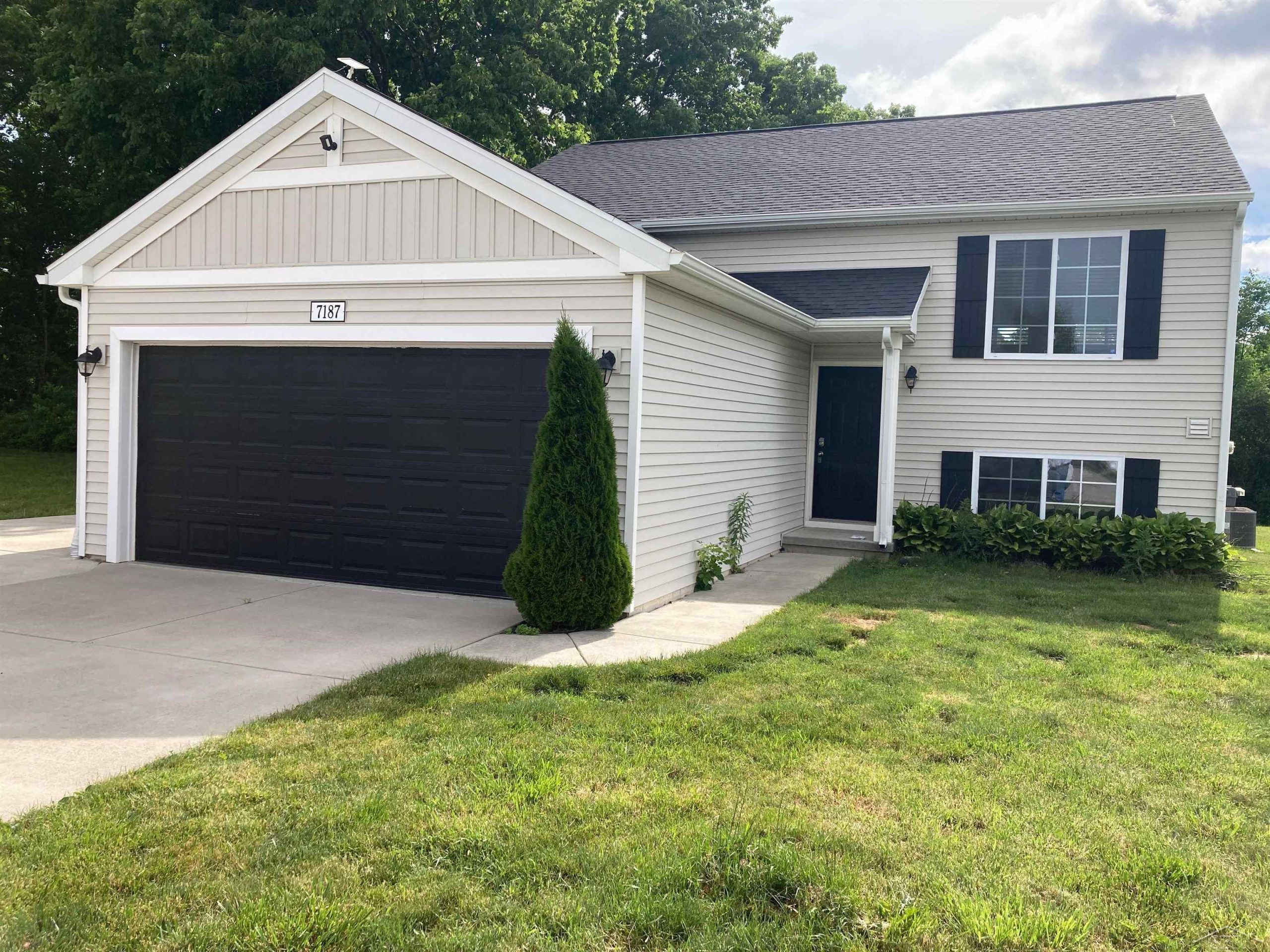 7187 Glenmeadow CT
