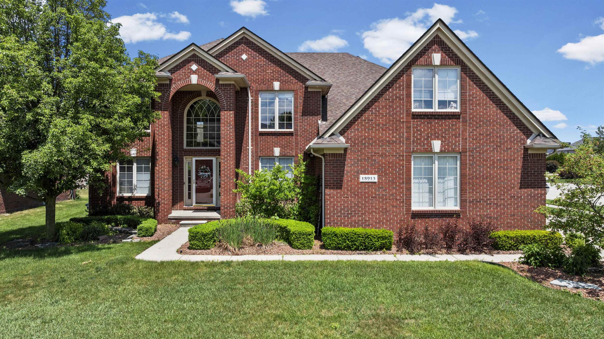 18913 Strongford DR
