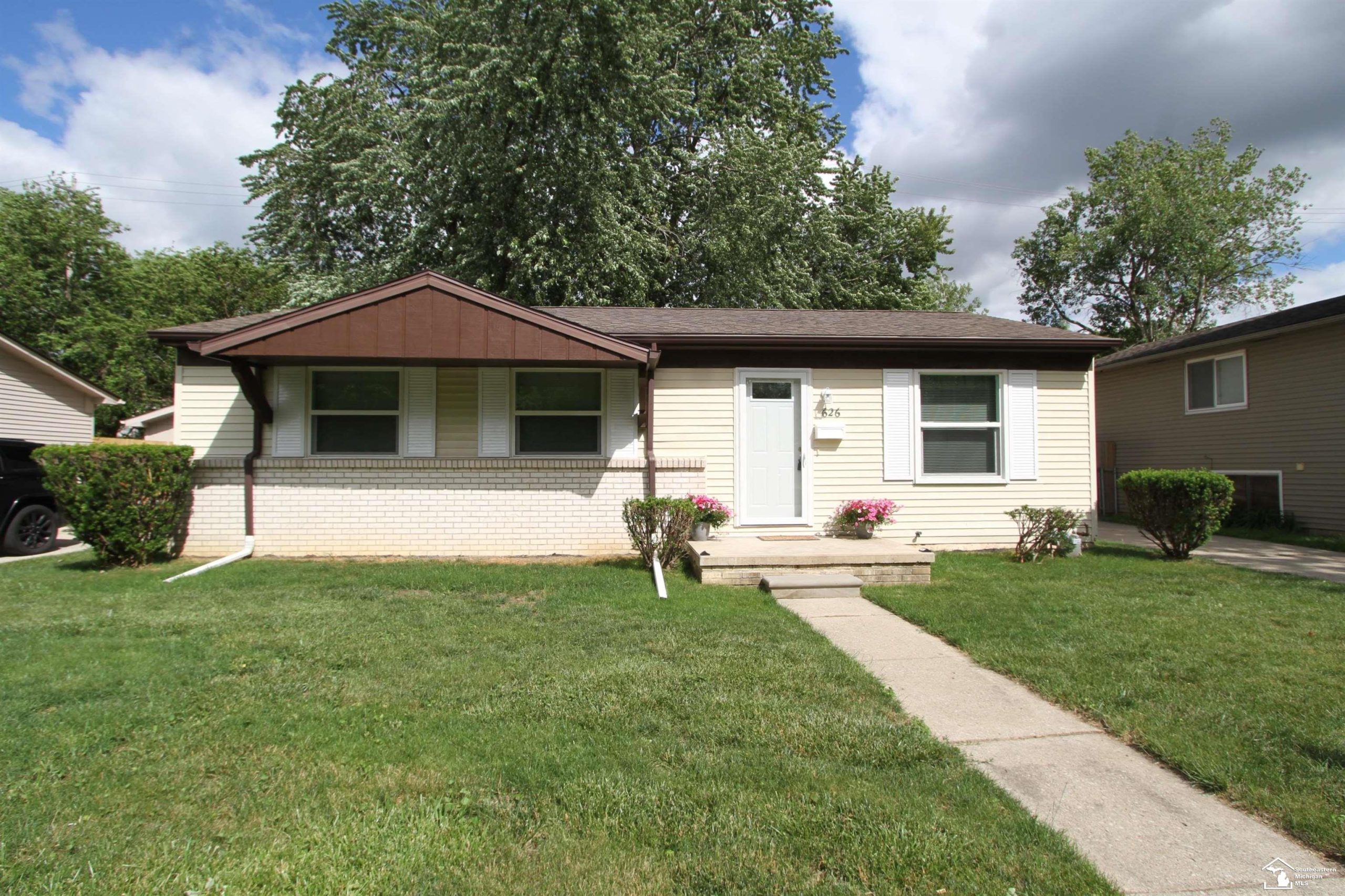 626 John Rolfe DR
