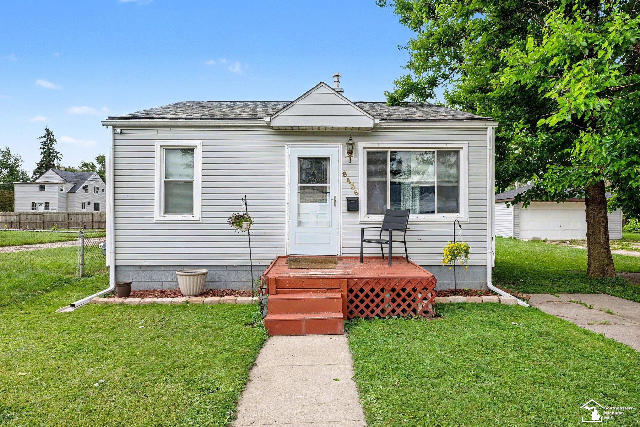 8436 Prospect AVE