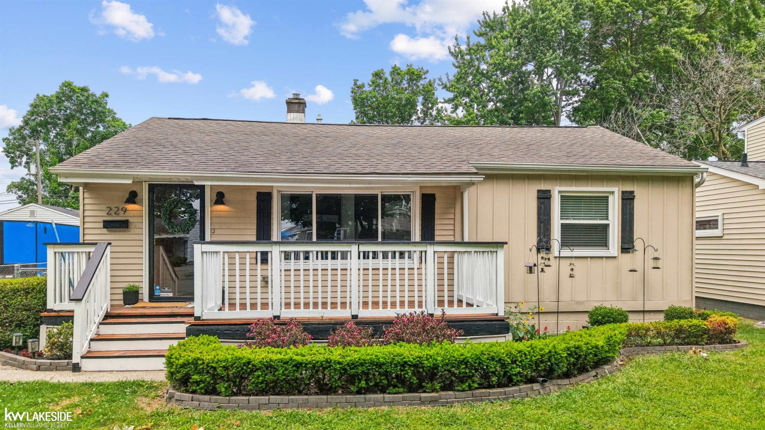 229 N Wilson BLVD