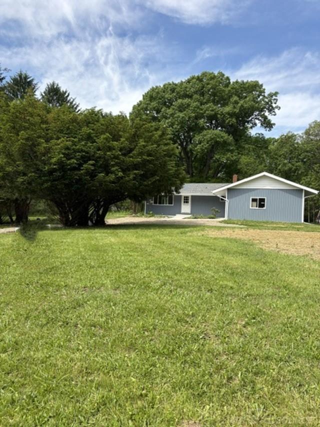 4639 17 Mile RD
