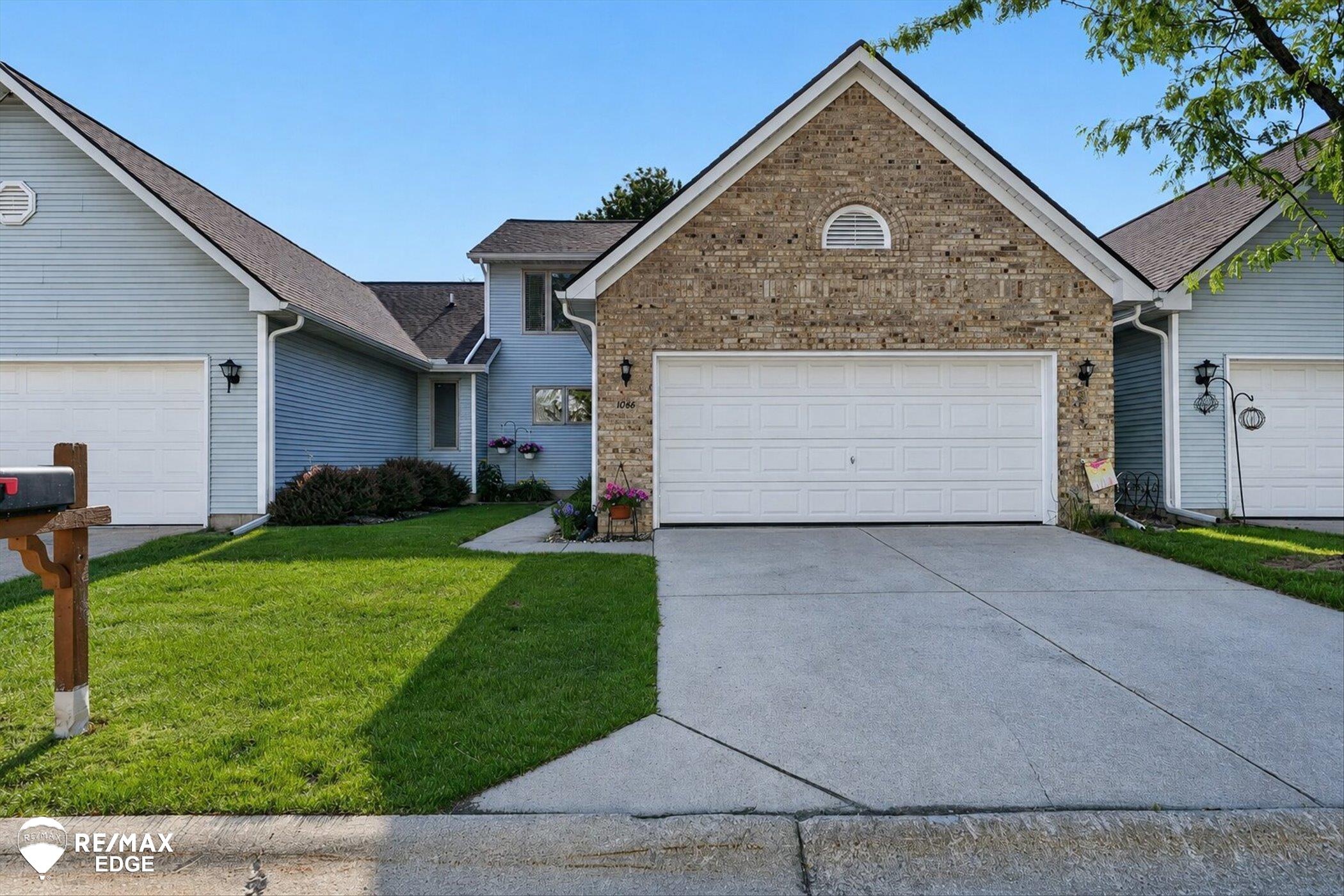 1060 Julie DR