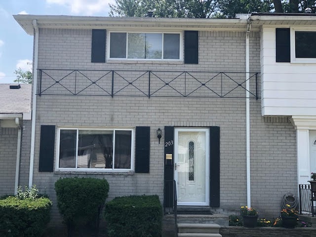 203 N Christine CIR