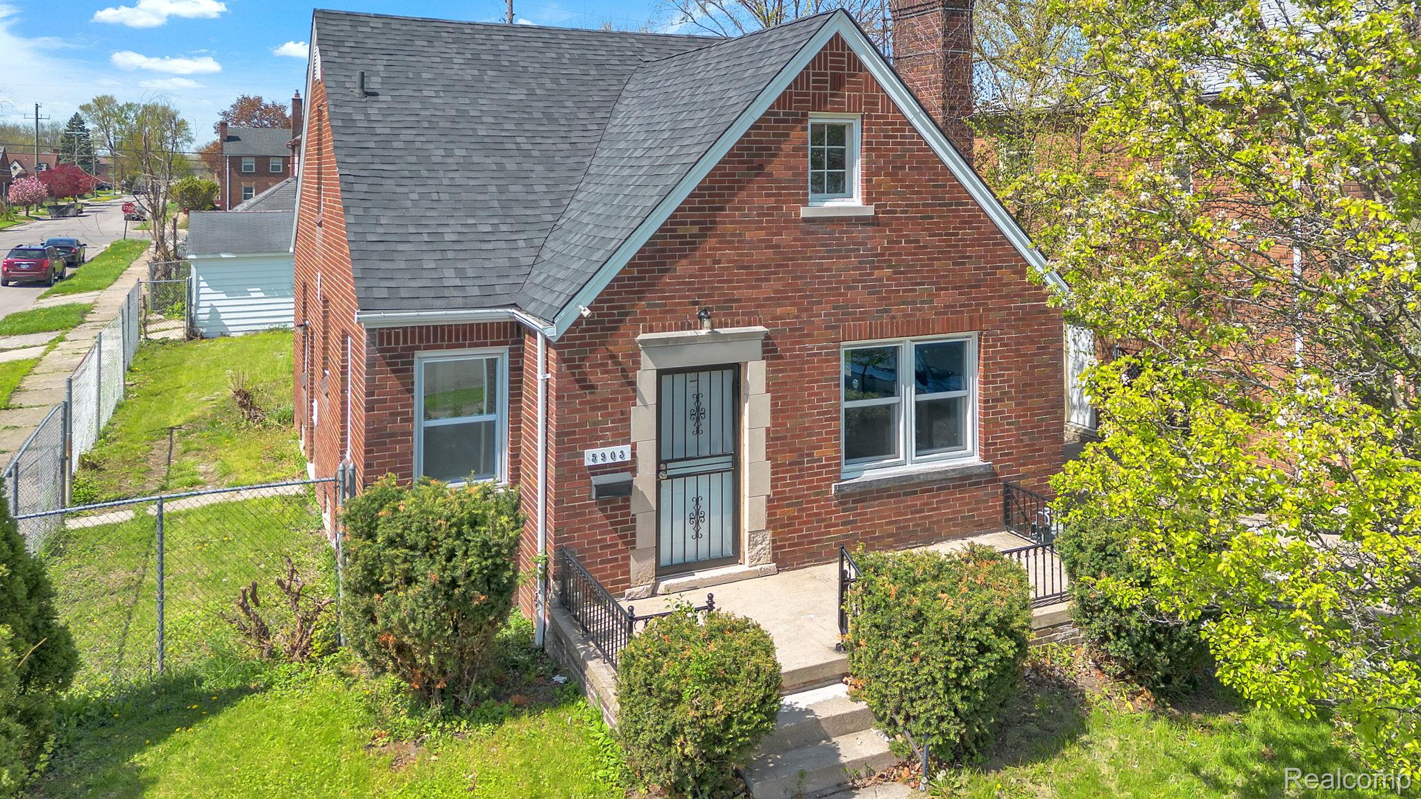 5903, Somerset, Detroit, Michigan, 48224