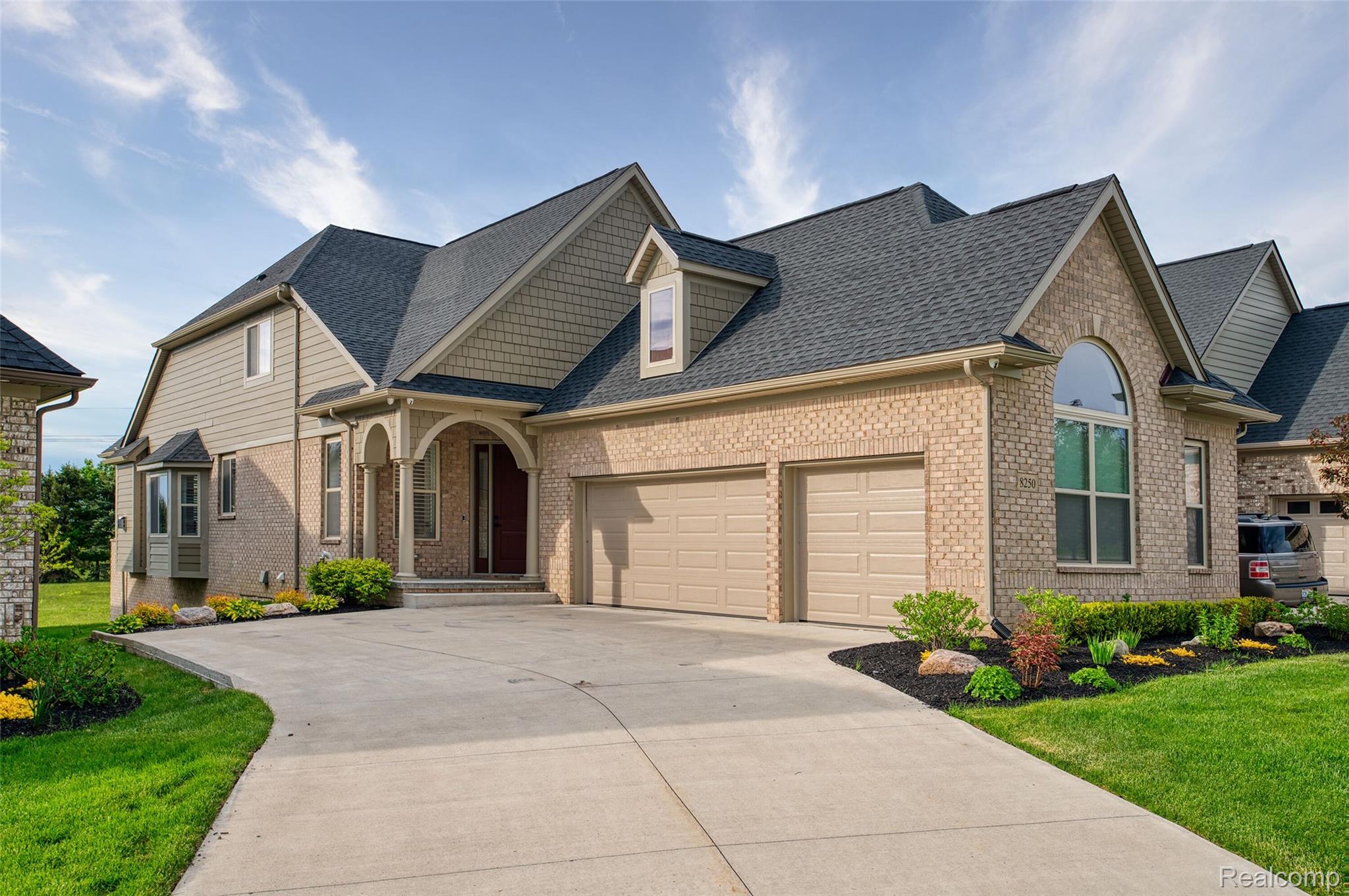 8250, Stoney Creek, South Lyon, Michigan, 48178