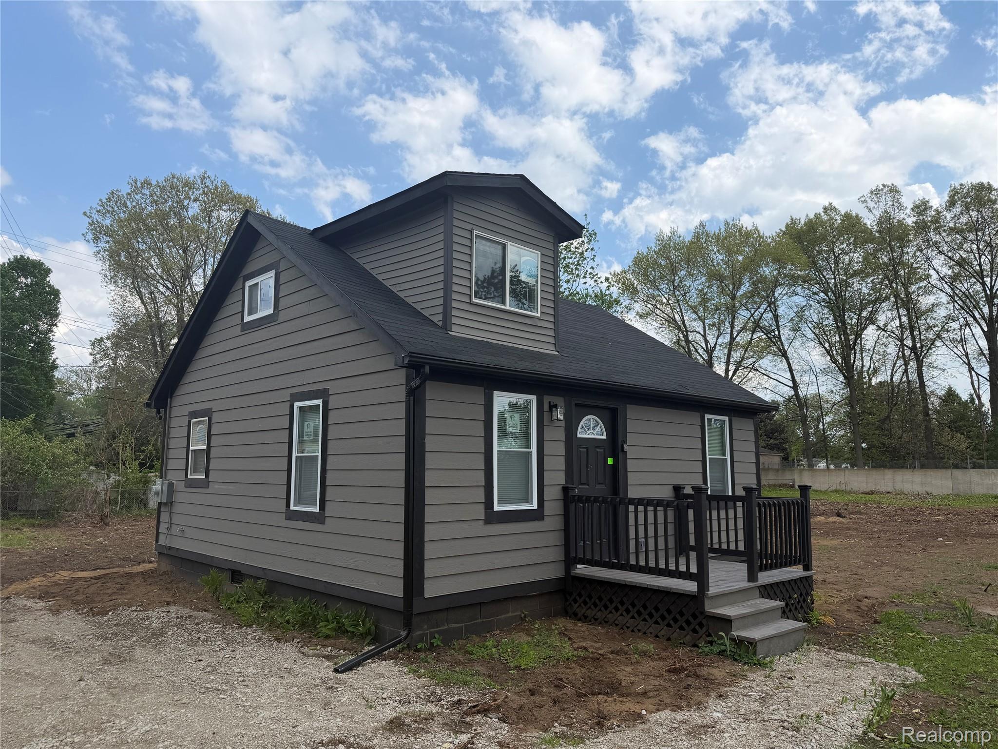 21112, Kinloch, Southfield, Michigan, 48033