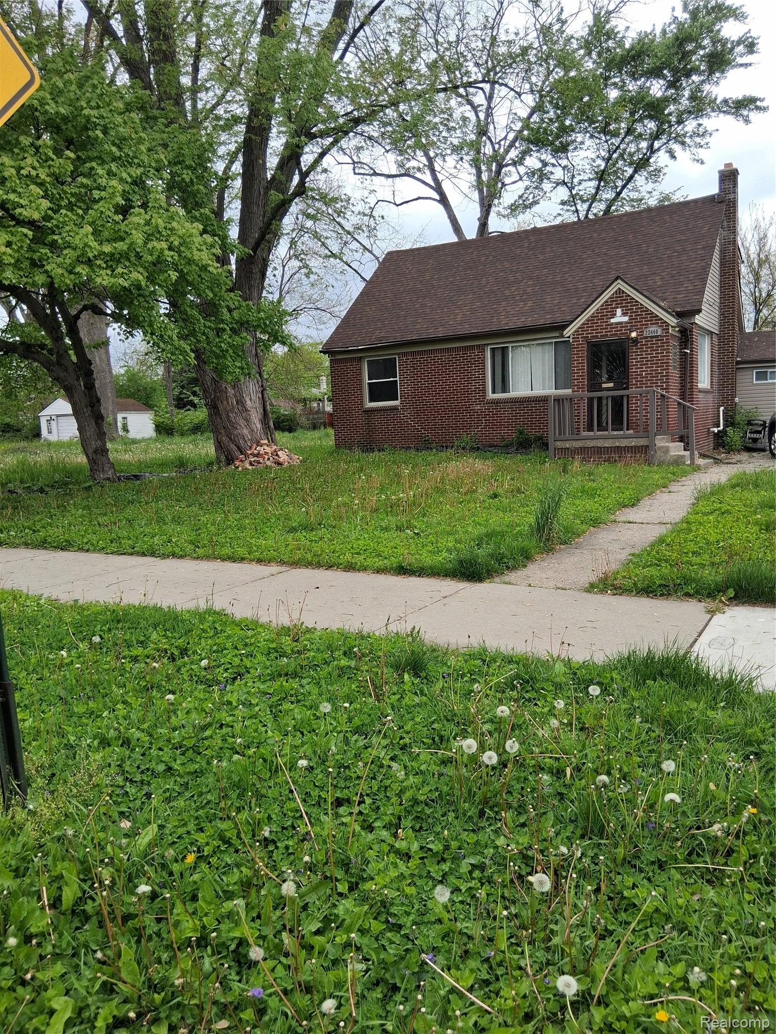 22440, Pembroke, Detroit, Michigan, 48219