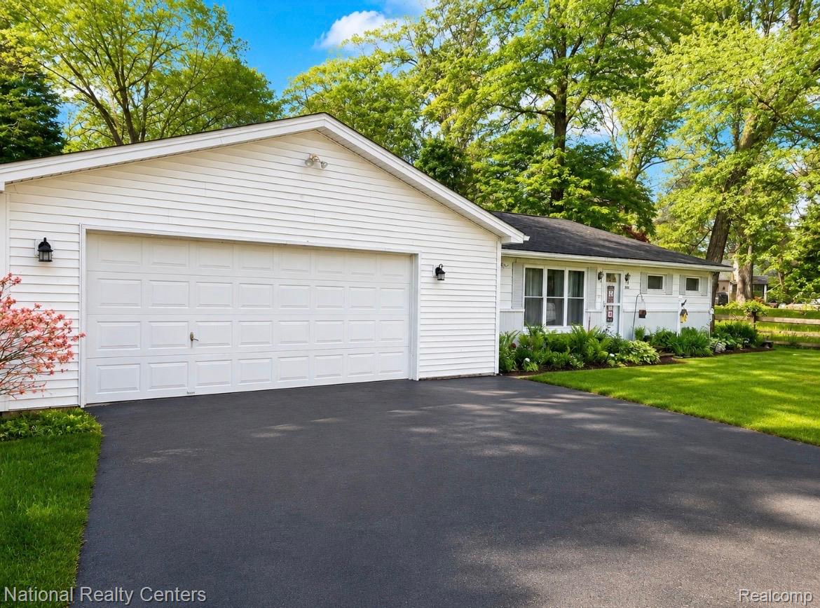 3137, Dean, Lambertville, Michigan, 48144