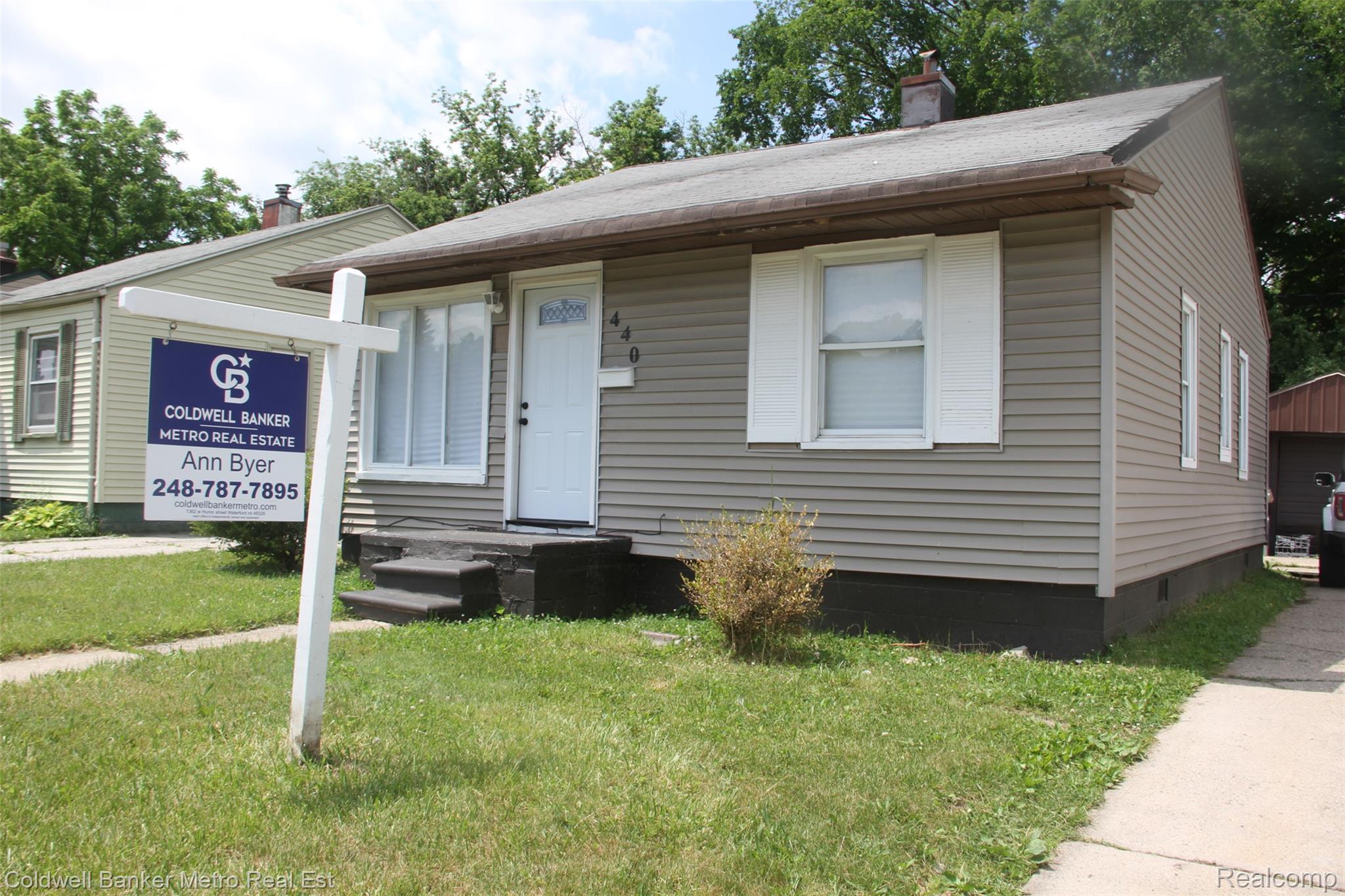 440, Martin Luther King Jr, S, Pontiac, Michigan, 48342