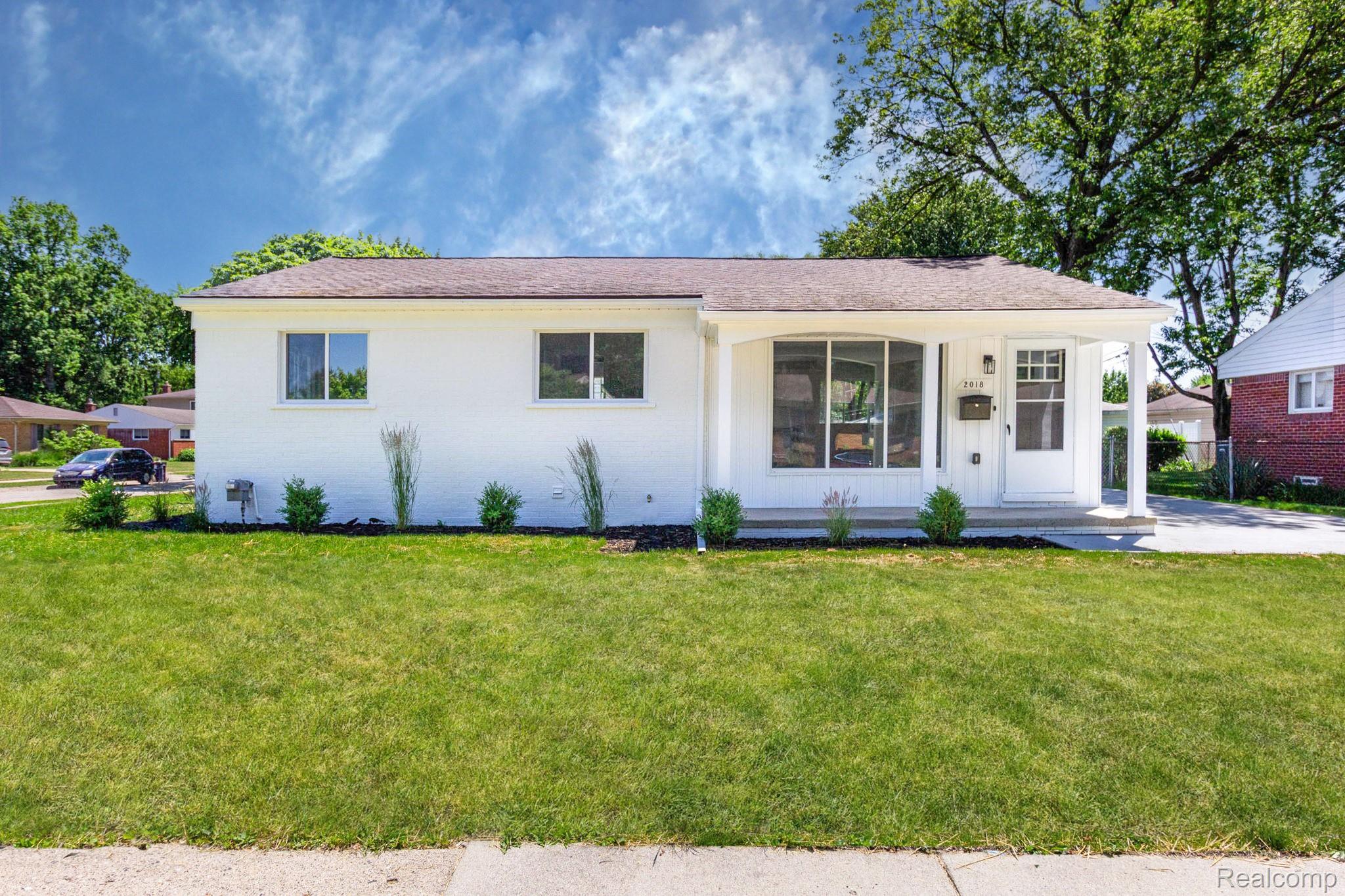 2018, Kenwood, Royal Oak, Michigan, 48067