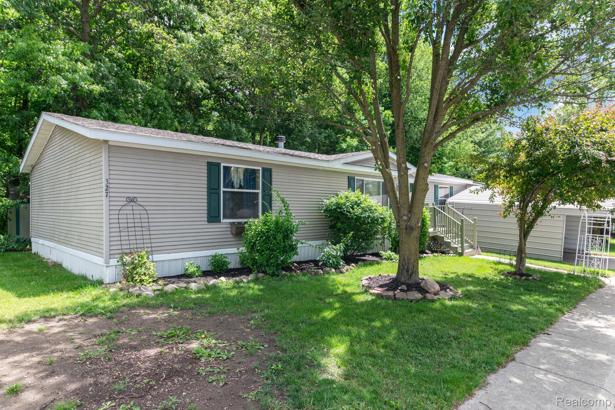 327, Basket Branch, Oxford, Michigan, 48371