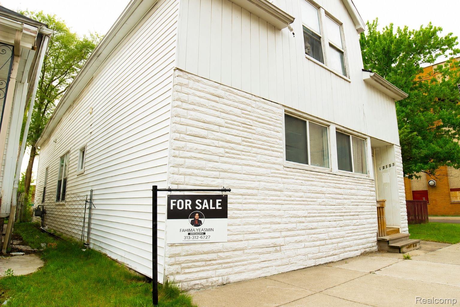 12153, McDougall, Hamtramck, Michigan, 48212