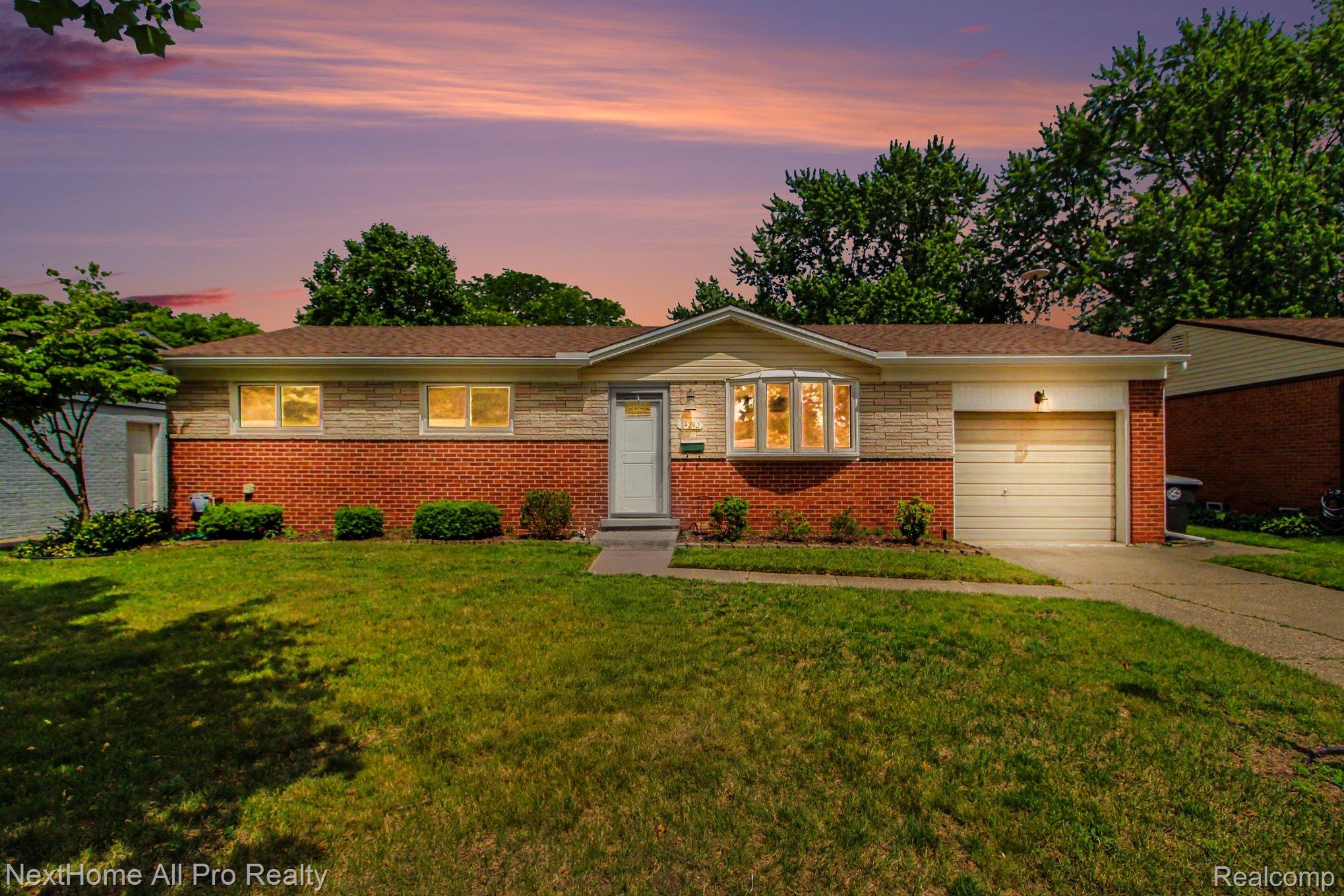 14242, Park, Livonia, Michigan, 48154