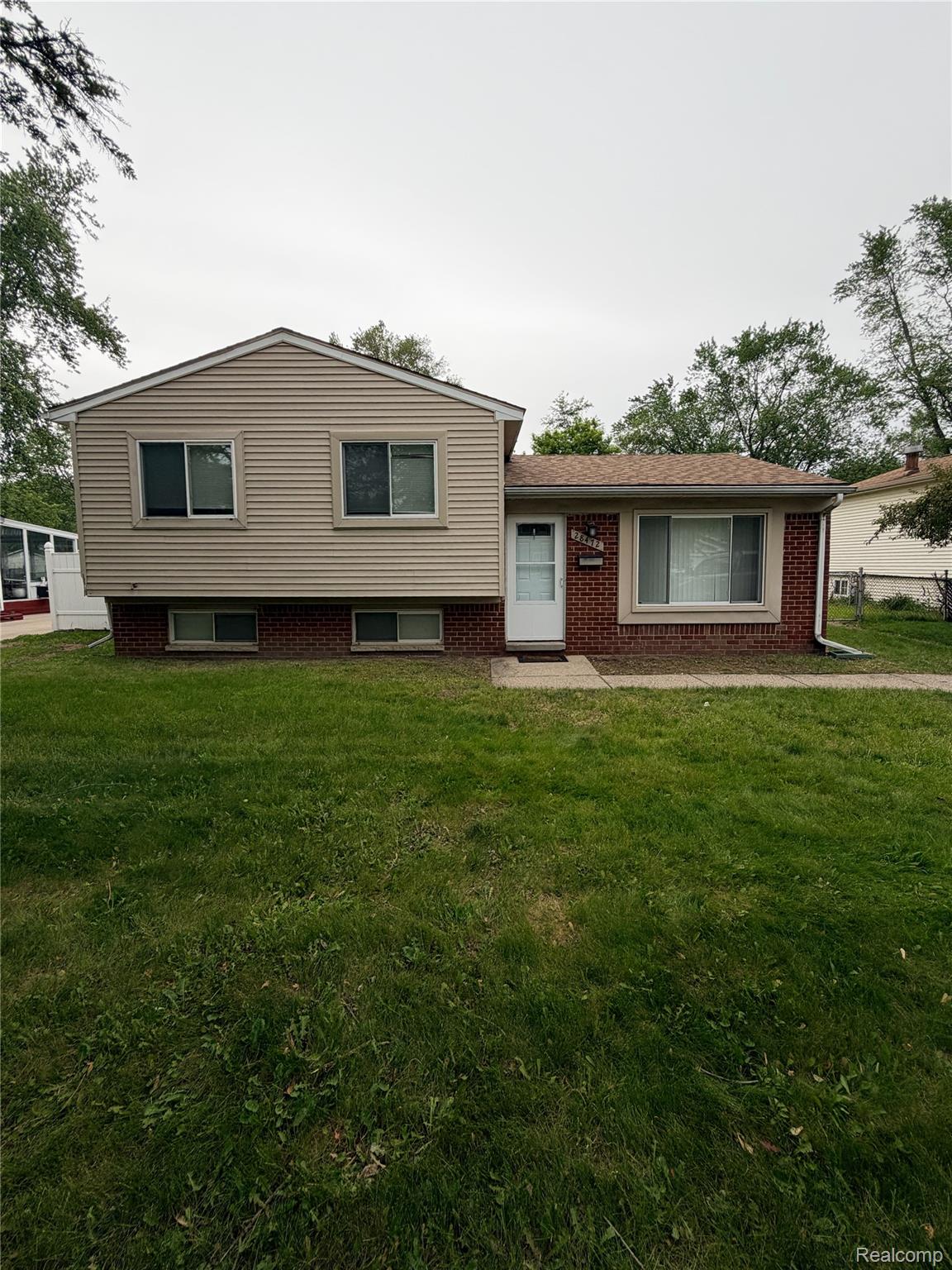 28472, Greenview, Romulus, Michigan, 48174