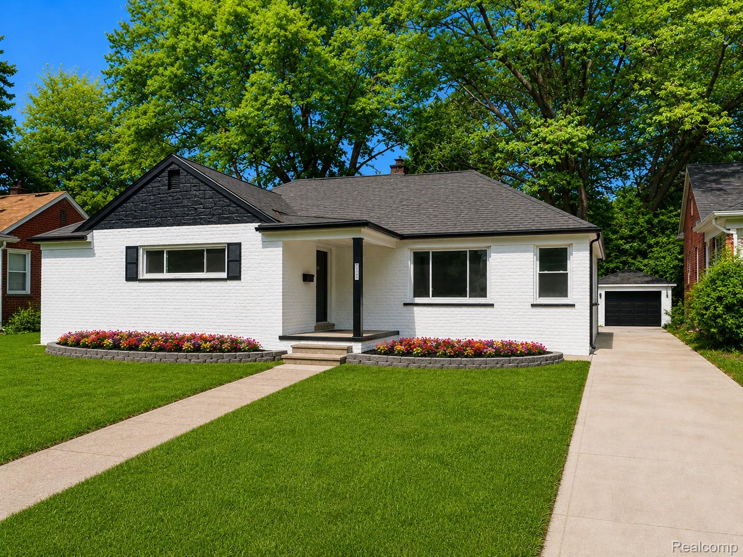24221, Cloverlawn, Oak Park, Michigan, 48237
