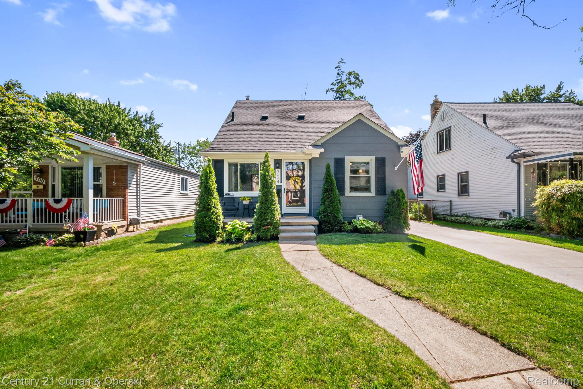 704, Edison, Royal Oak, Michigan, 48067