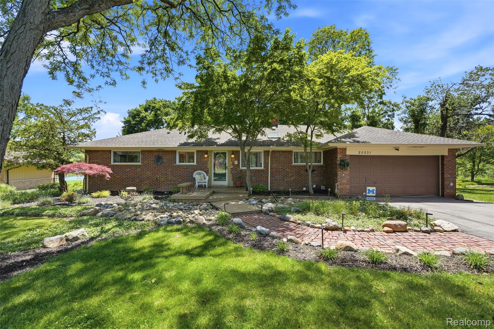 25531, Crystal Spring, Farmington, Michigan, 48336