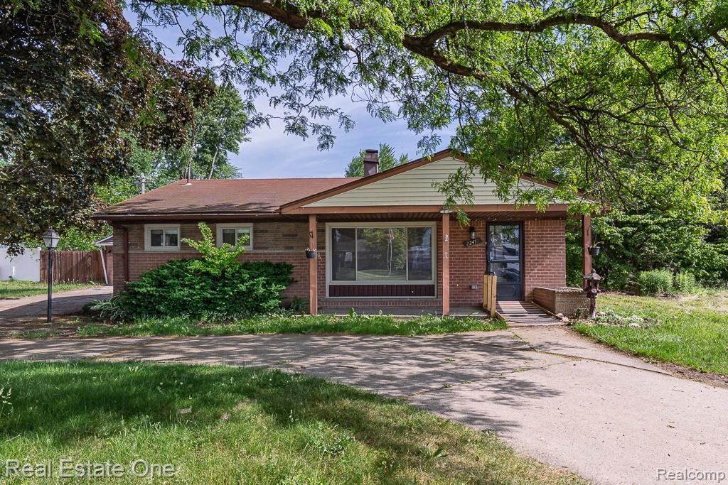 22471, Remick, Clinton Township, Michigan, 48036