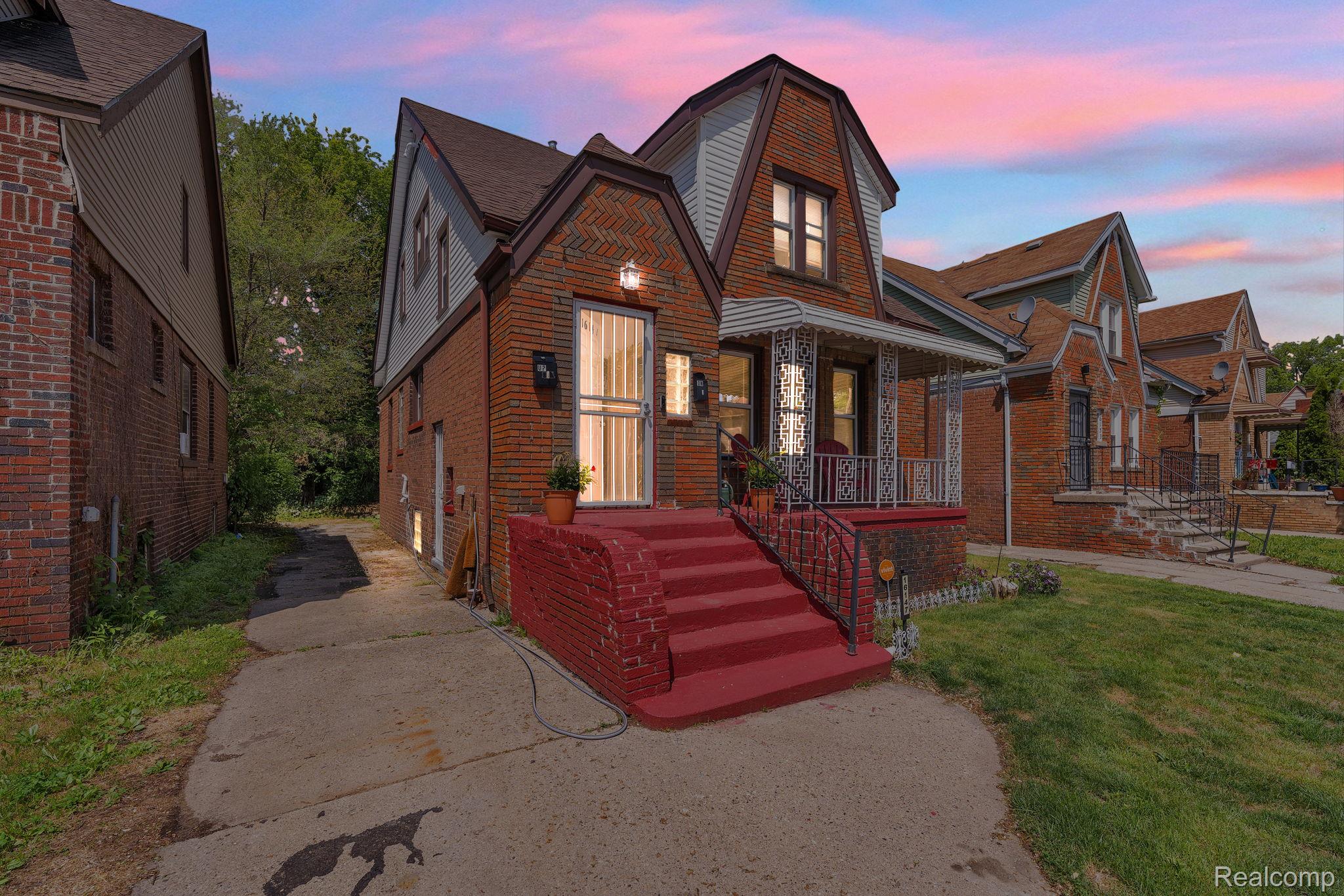 16147, Snowden, Detroit, Michigan, 48235