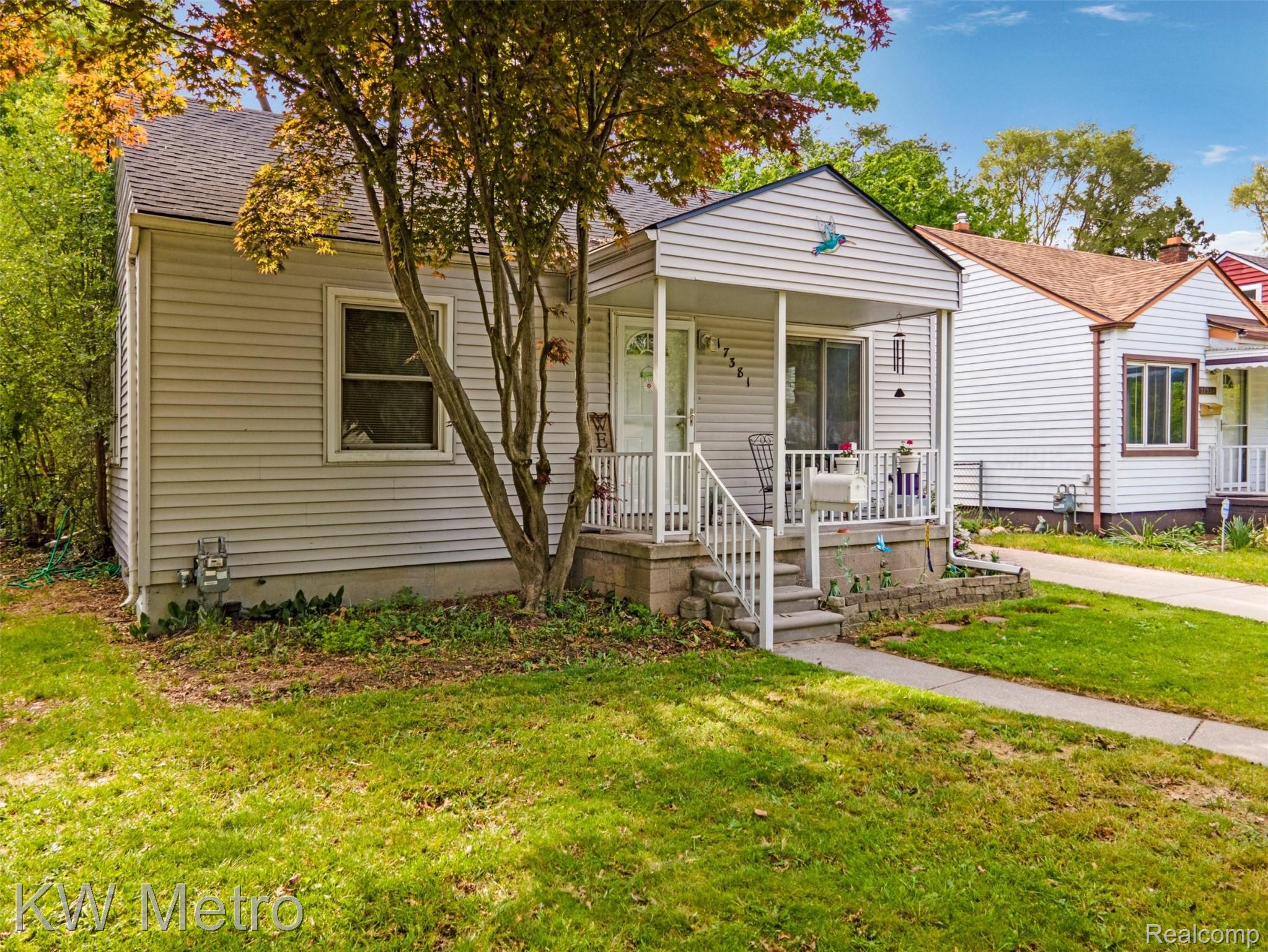 17381, Five Points, Redford, Michigan, 48240