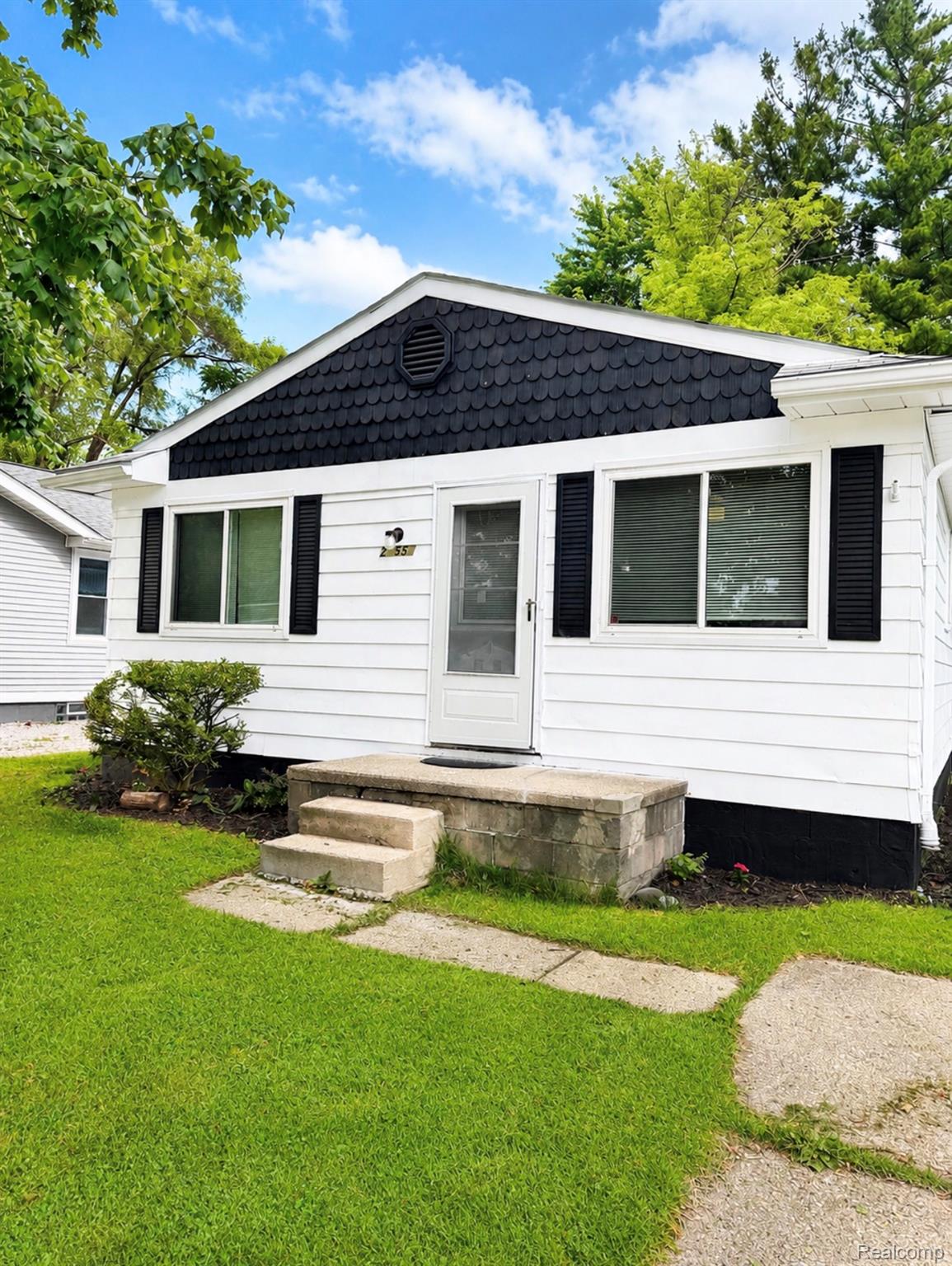 21550, Poinciana, Southfield, Michigan, 48033