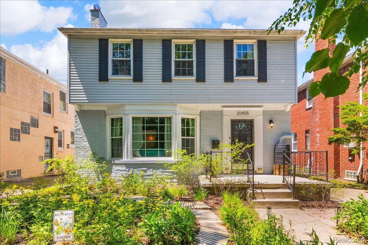 20455, Picadilly, Detroit, Michigan, 48221