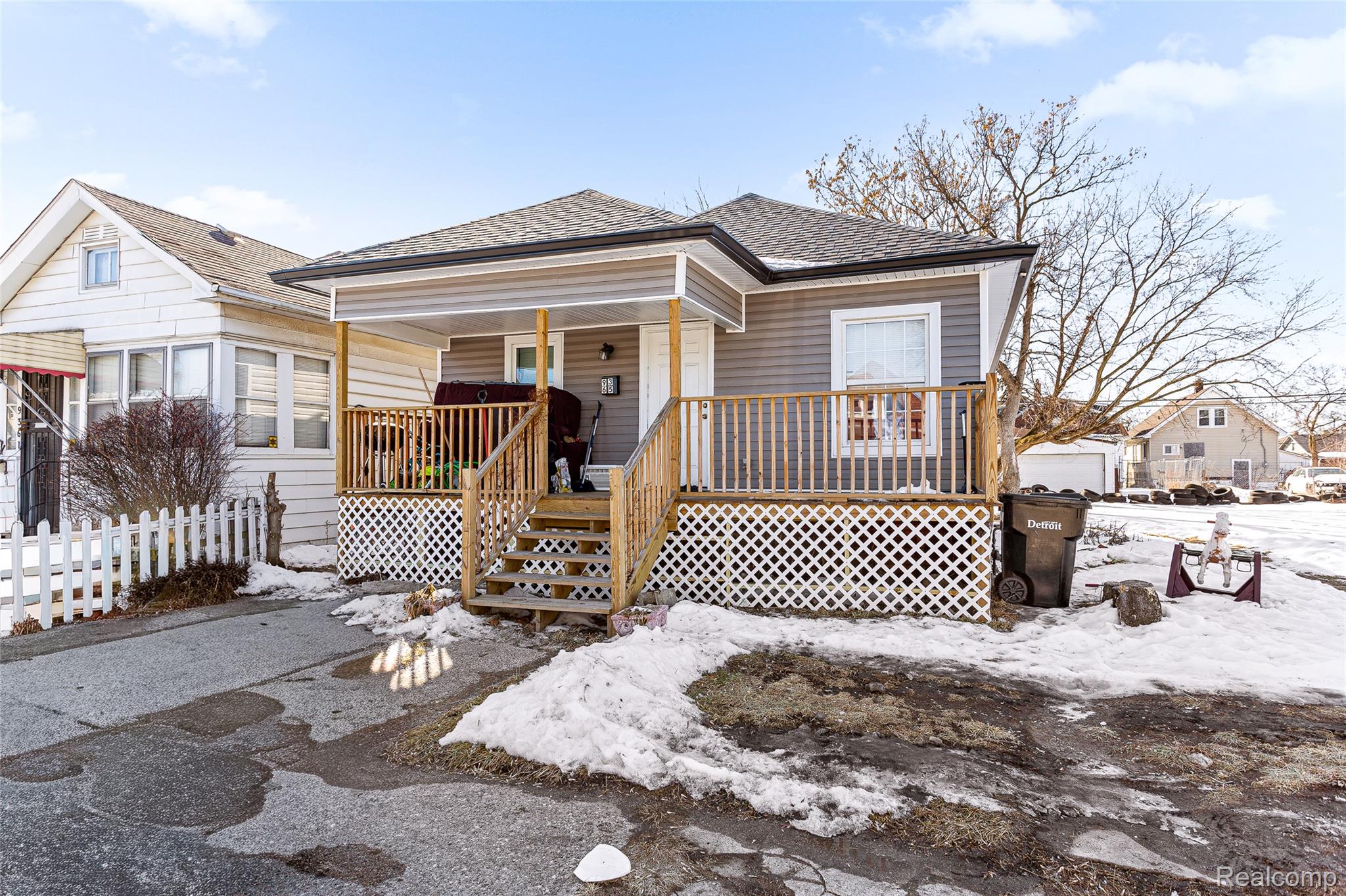 9365, Quincy, Detroit, Michigan, 48204