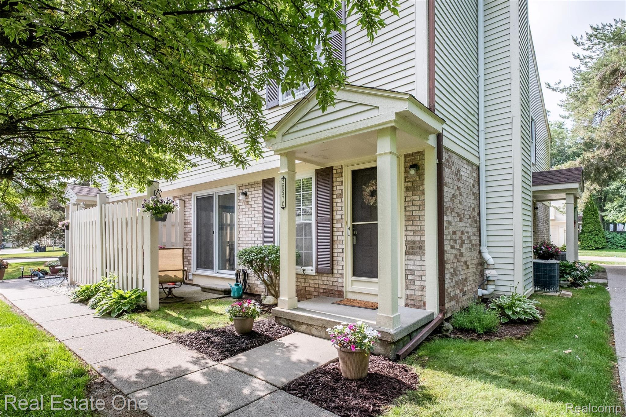 2057, Hidden Meadows, #C, Walled Lake, Michigan, 48390
