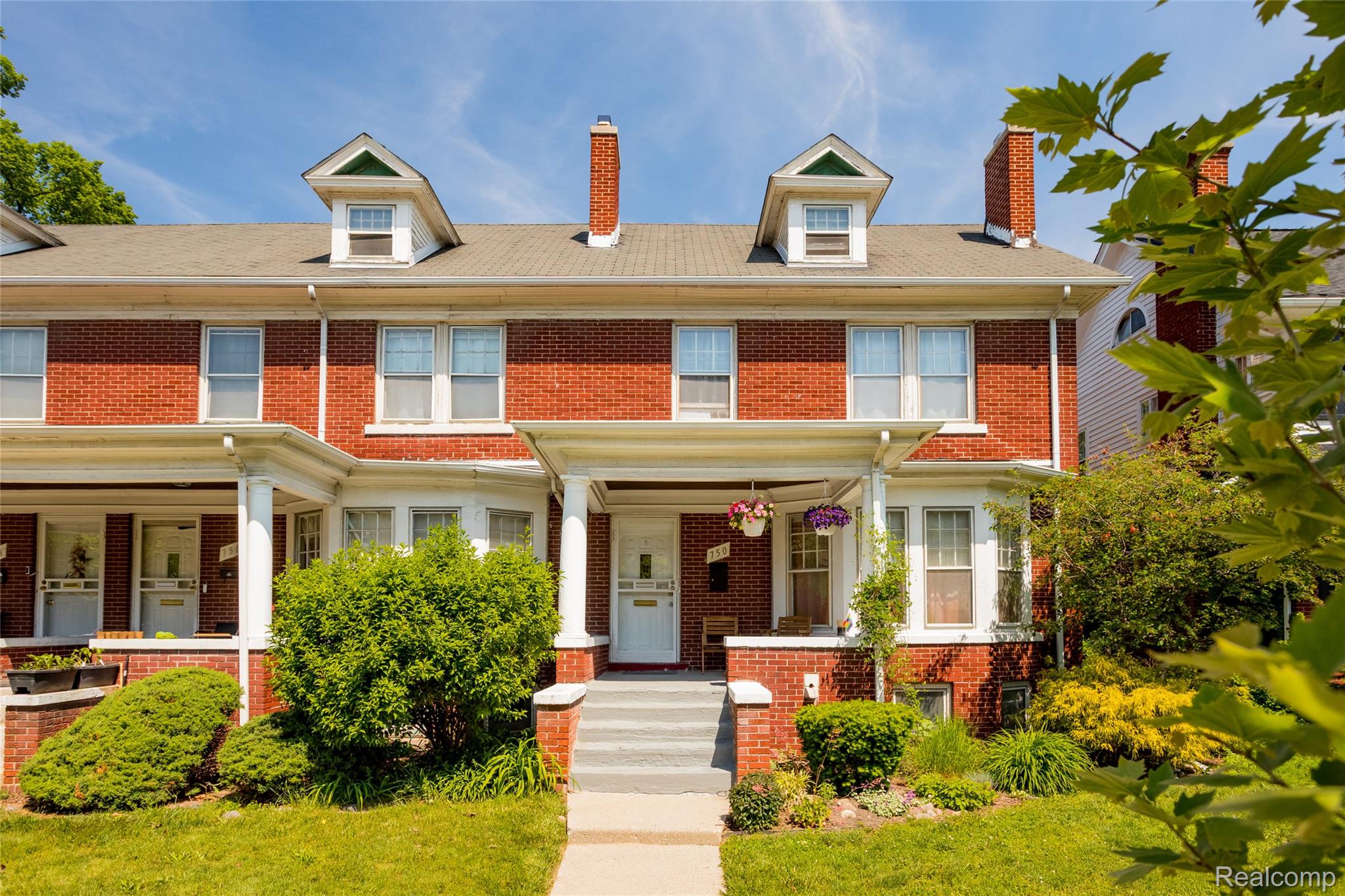 750, Delaware, #28, Detroit, Michigan, 48202